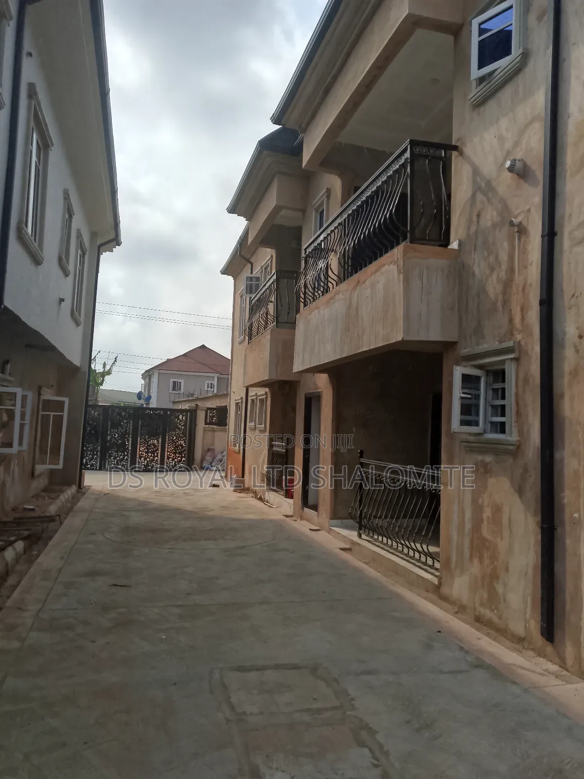 3bdrm Block of Flats in Benin City for rent