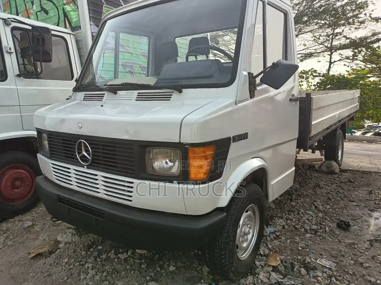 Mercedes Mini Truck