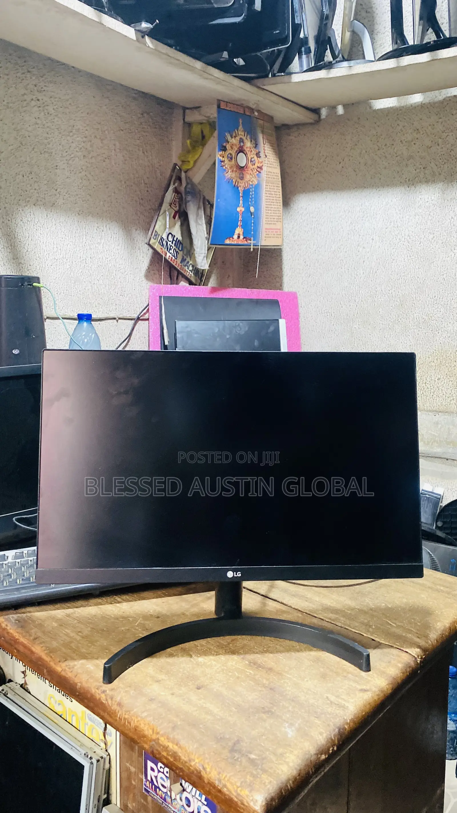 22 Inches Frameless Monitor