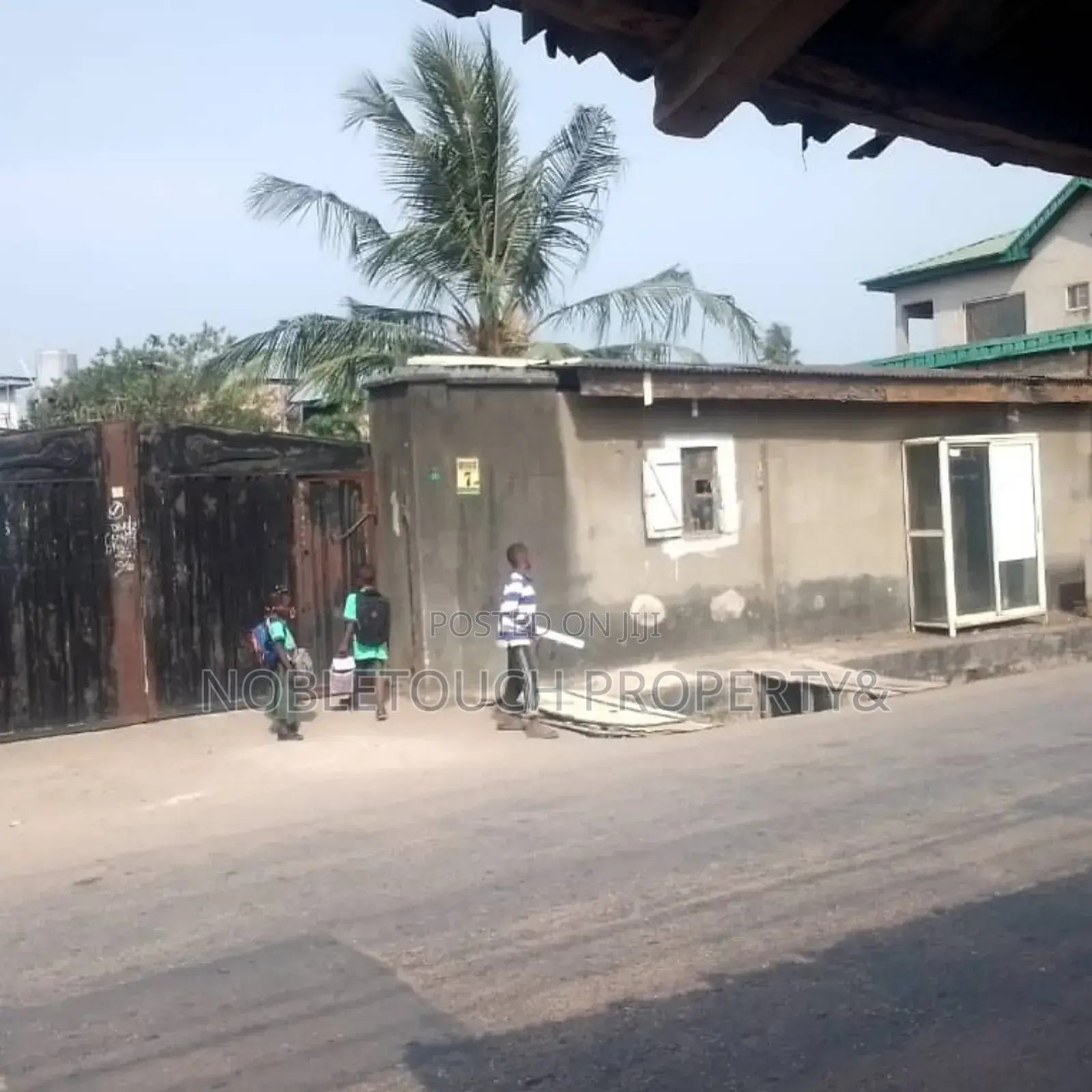 3bdrm Bungalow in Egbeda Lagos for sale