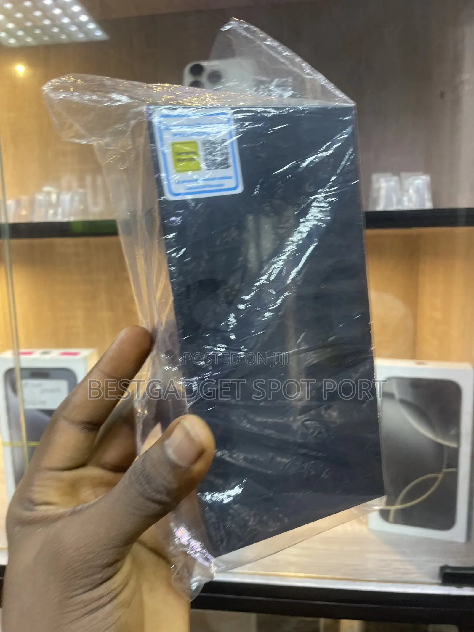 New Samsung Galaxy S10 128 GB Black