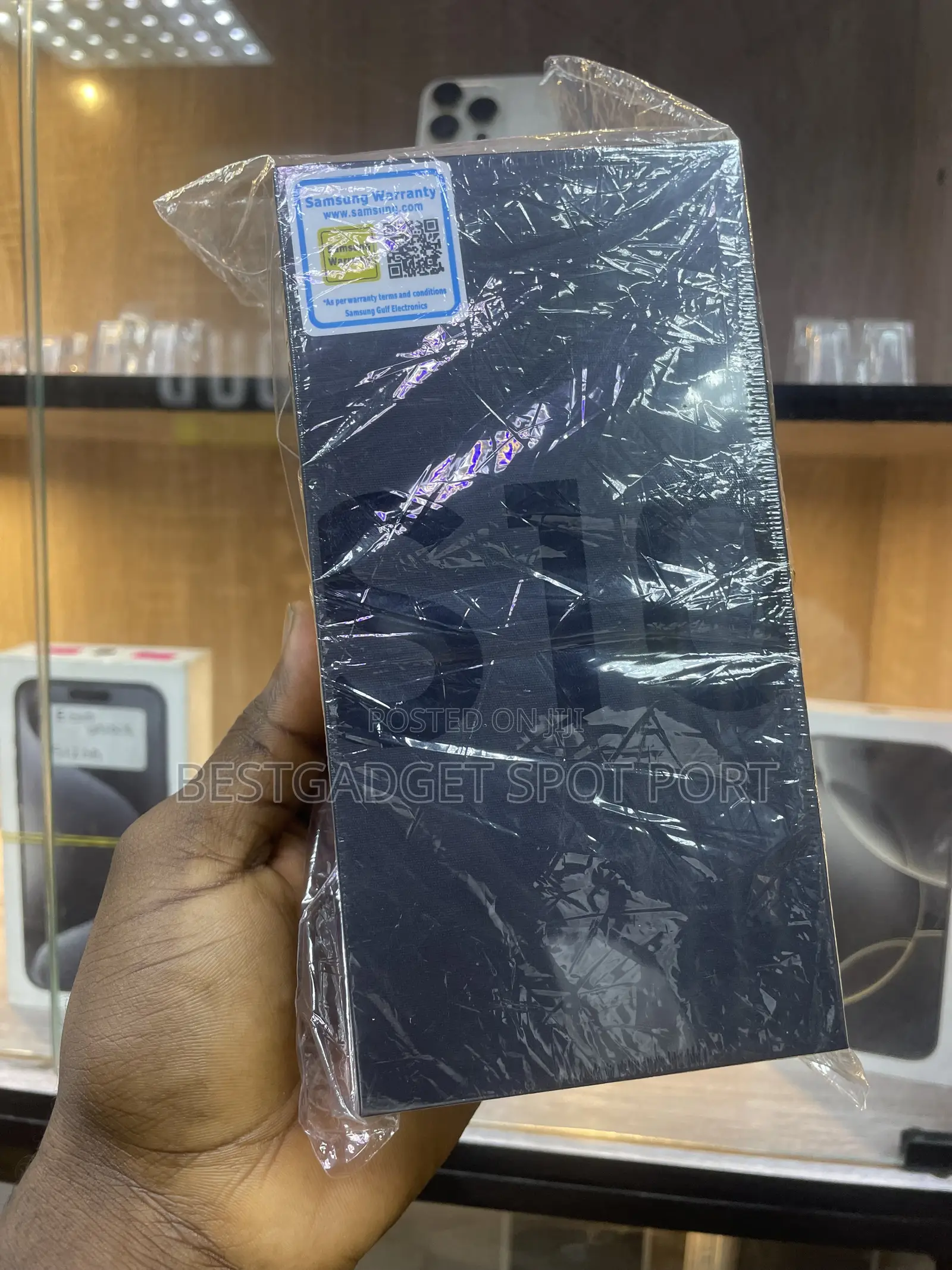 New Samsung Galaxy S10 128 GB Black