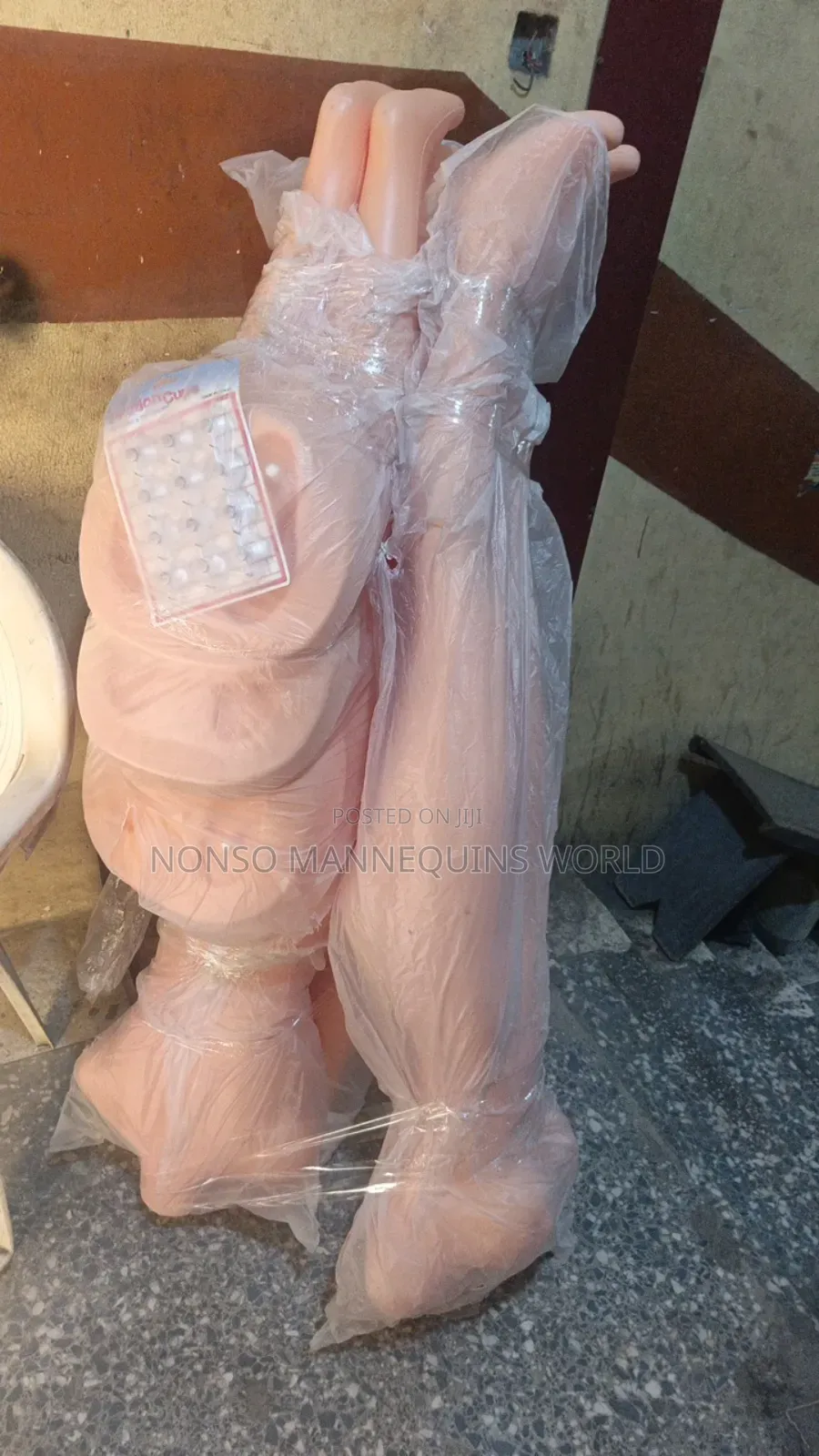 Armless Female Plastic Dummy