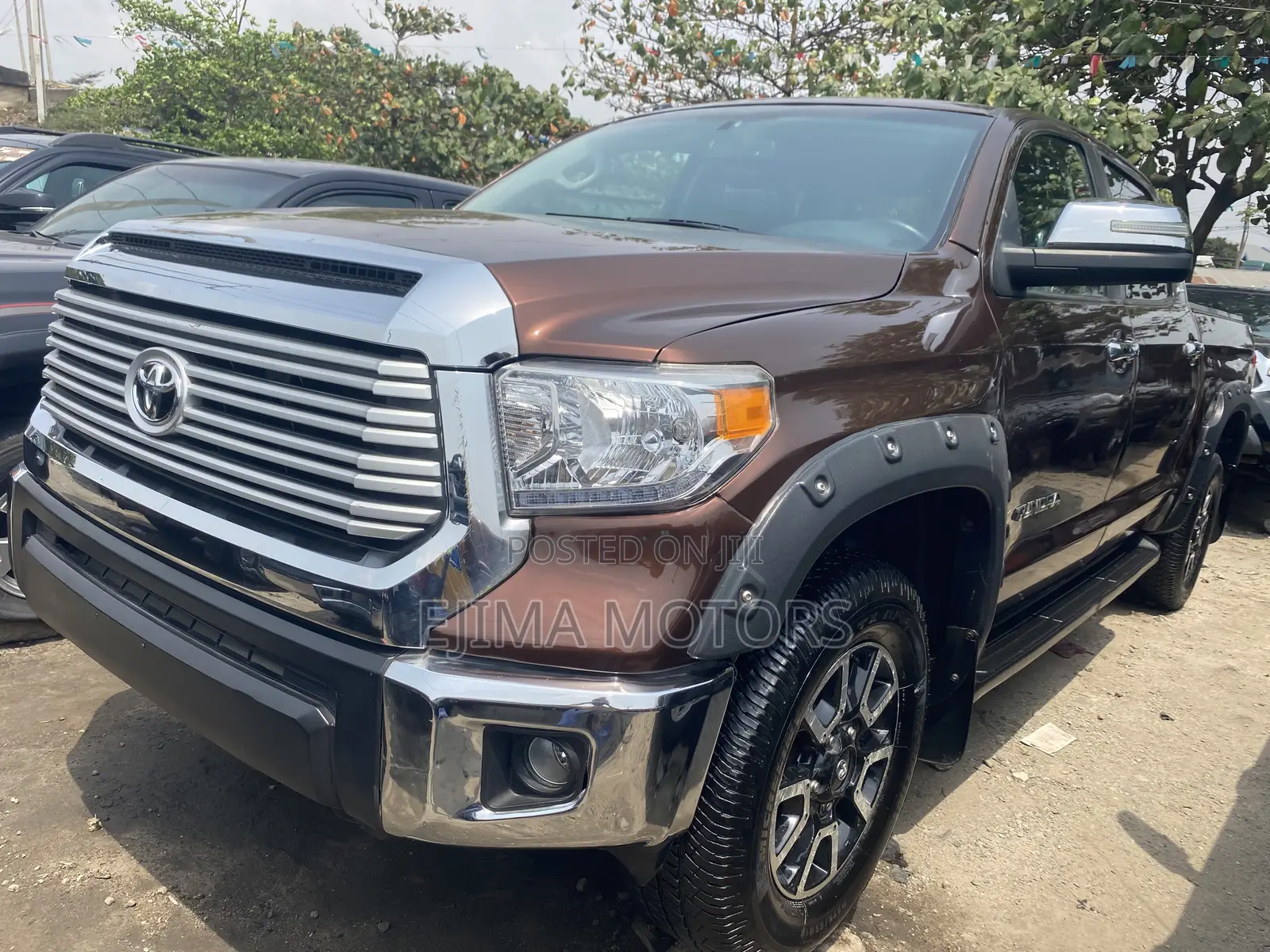 Toyota Tundra 2018 Brown