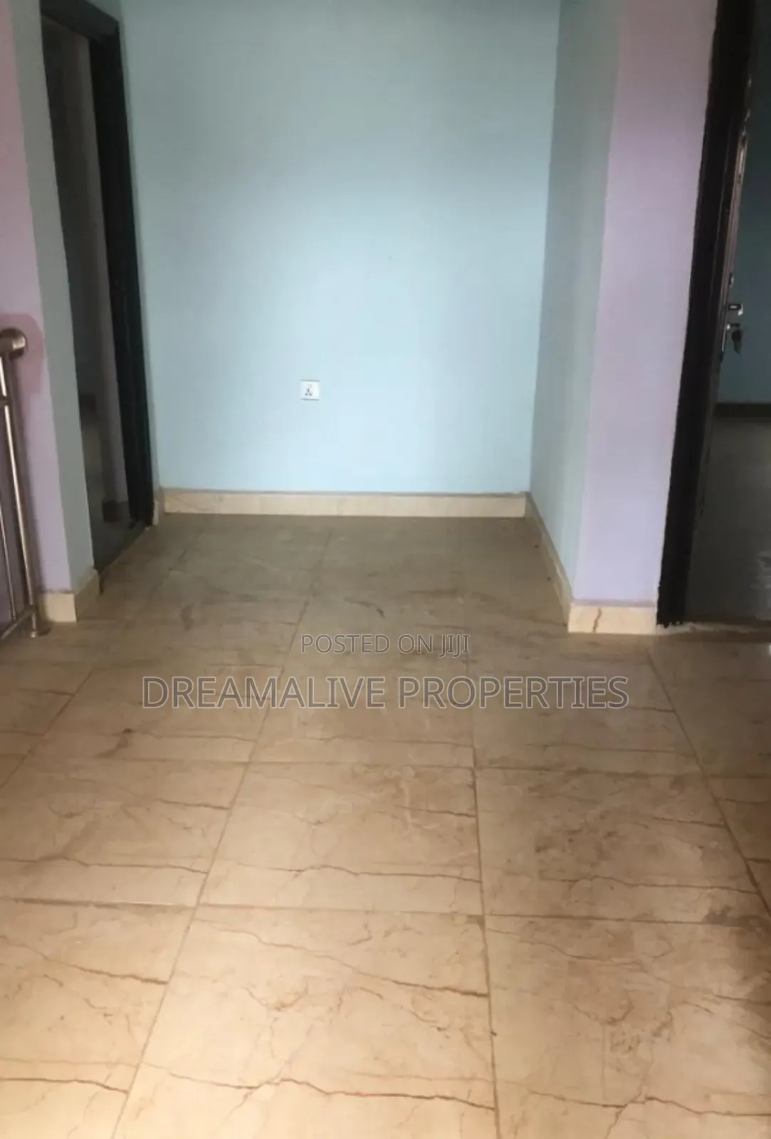 4bdrm Duplex in An Estate, Ushafa for sale