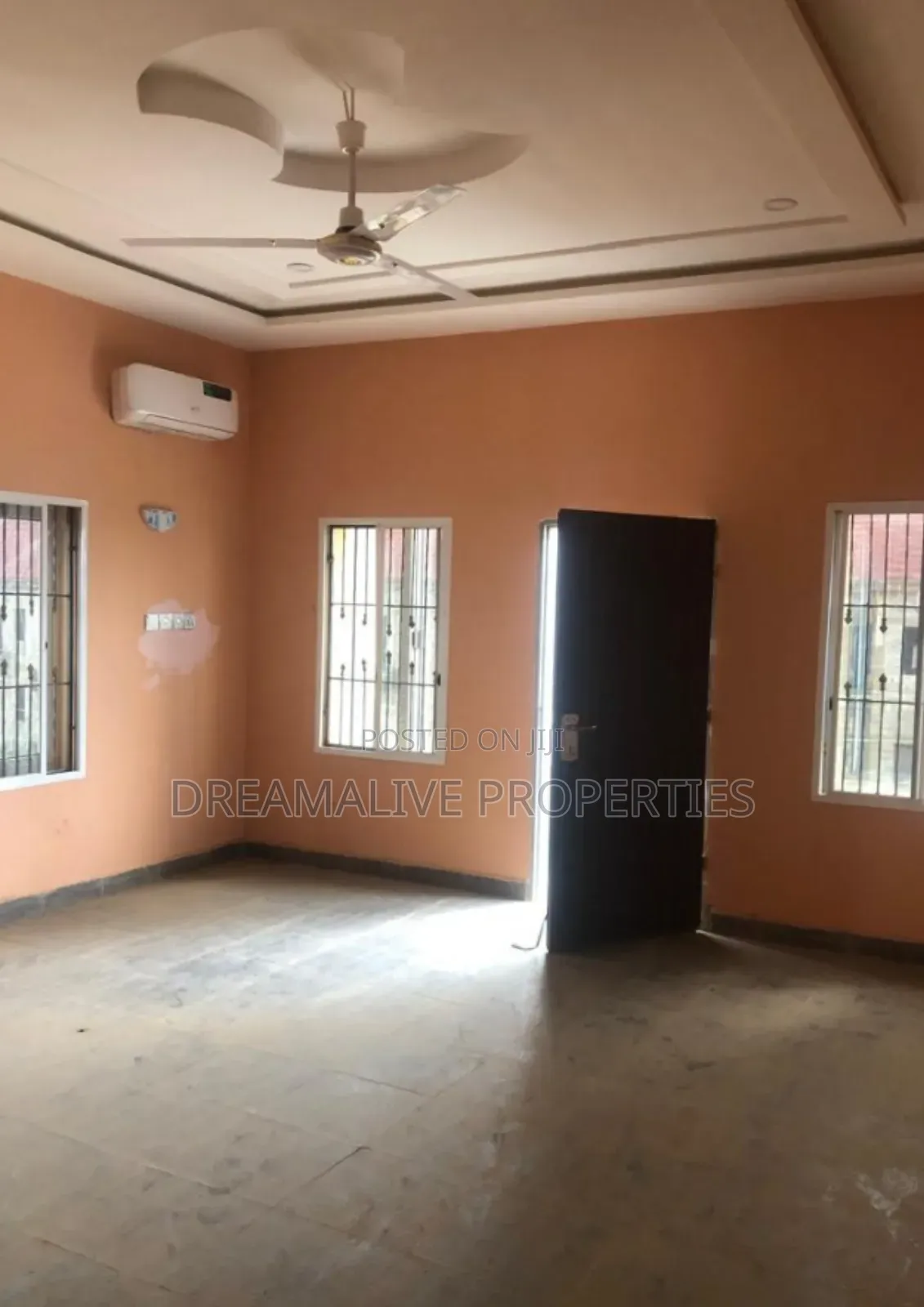 4bdrm Duplex in An Estate, Ushafa for sale