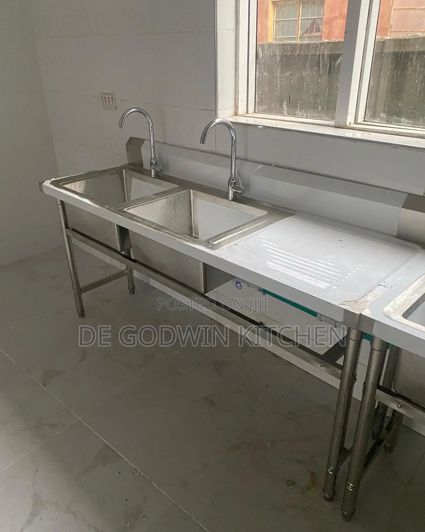2 Sink With Side
