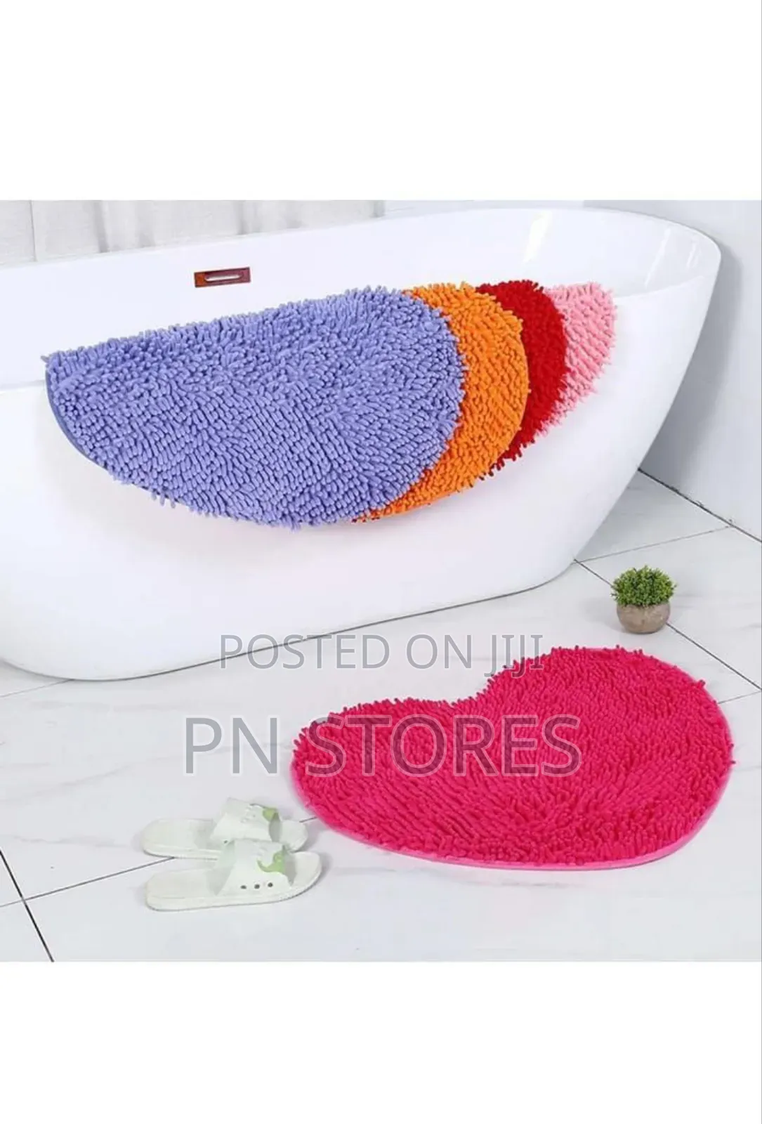 Fluffy Foot Mat Heart Shaped