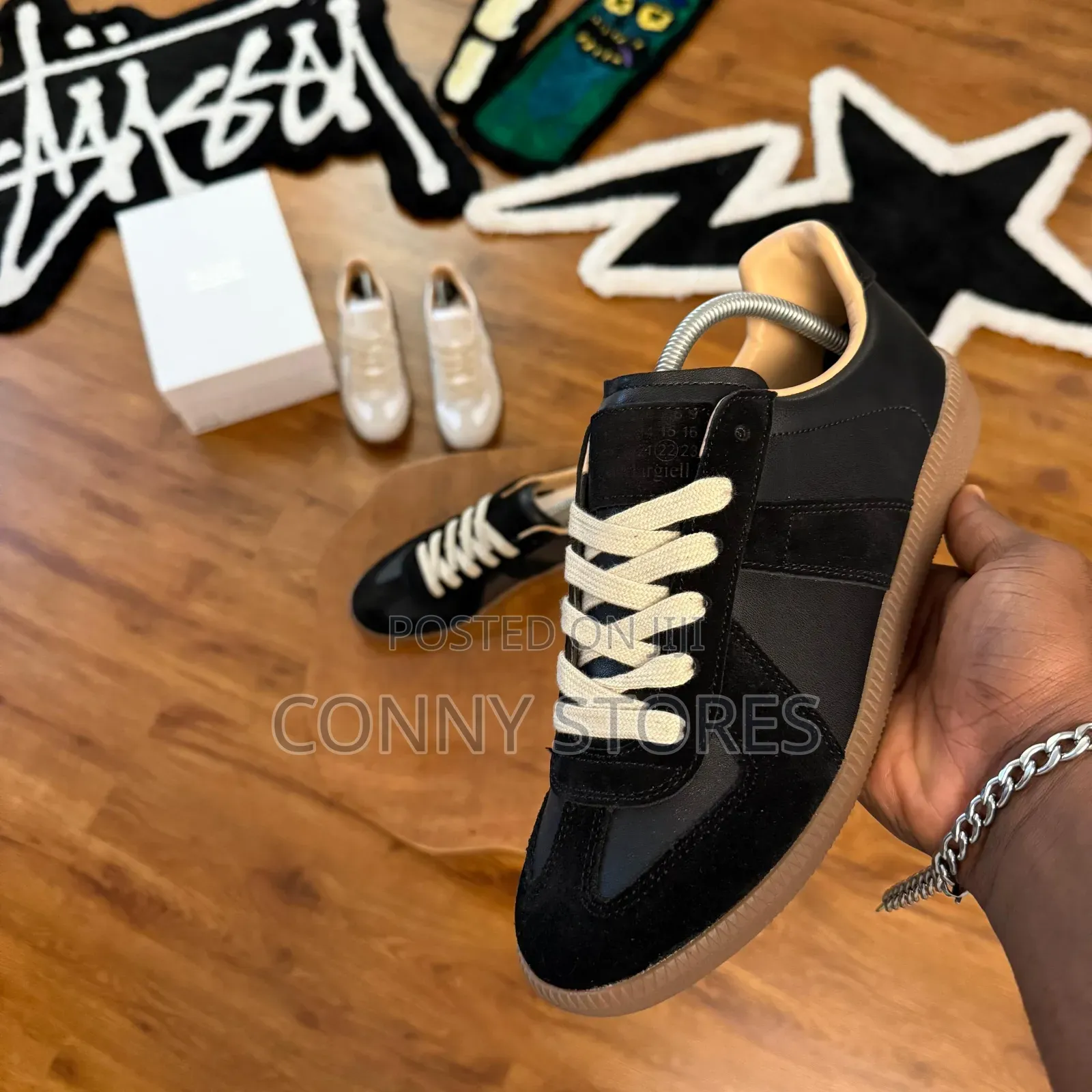 Maison Margiela Replica Sneakers in Black Leather and Suede