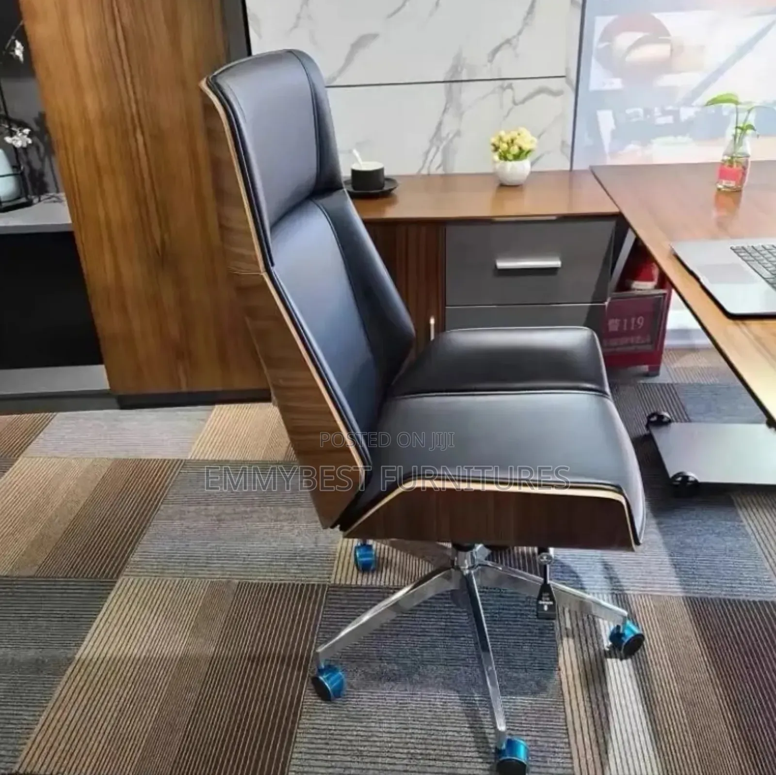 Armless Executive Reclining Office Chair.