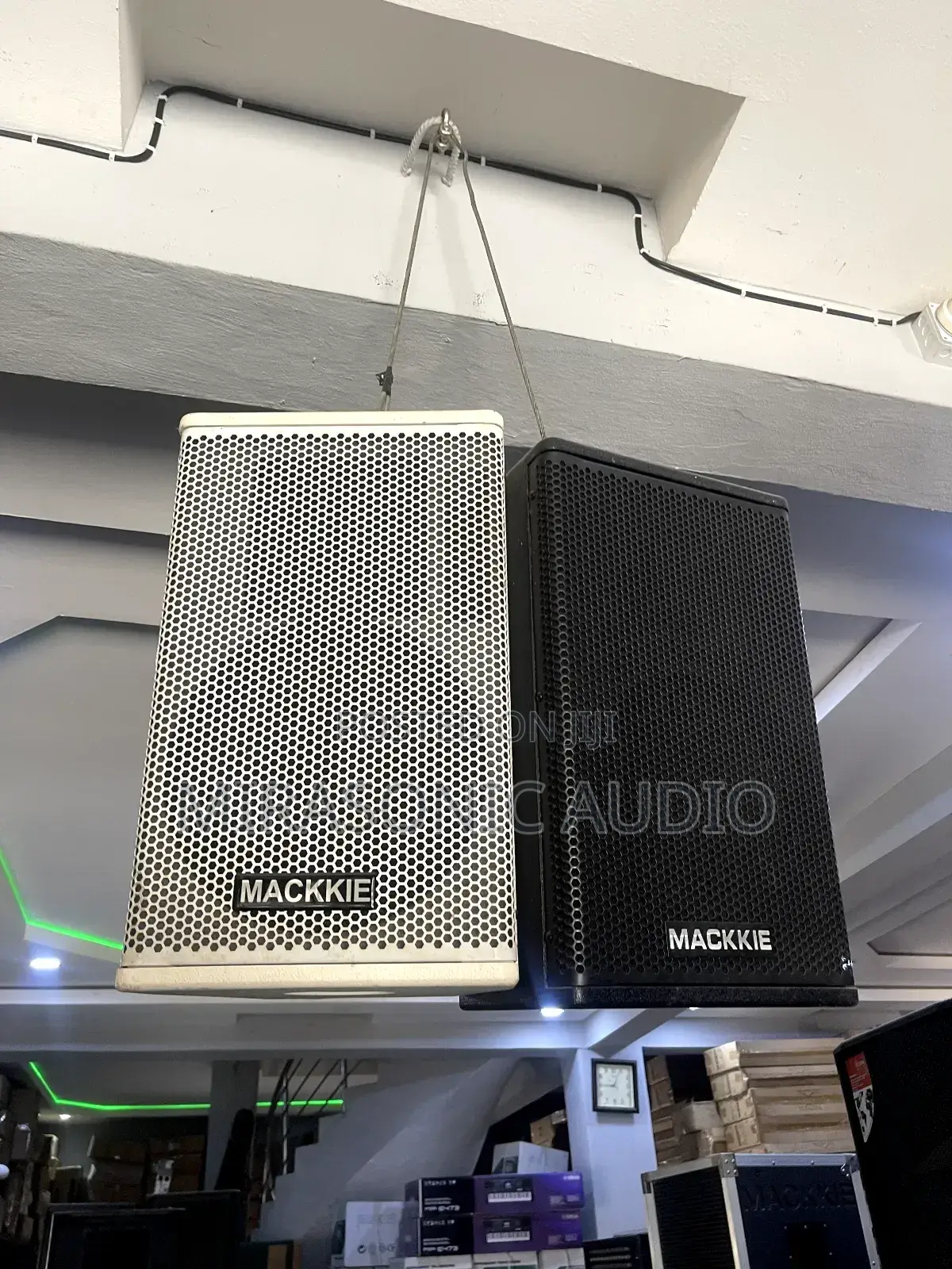 MACKKIE MA20 Hanging Speaker