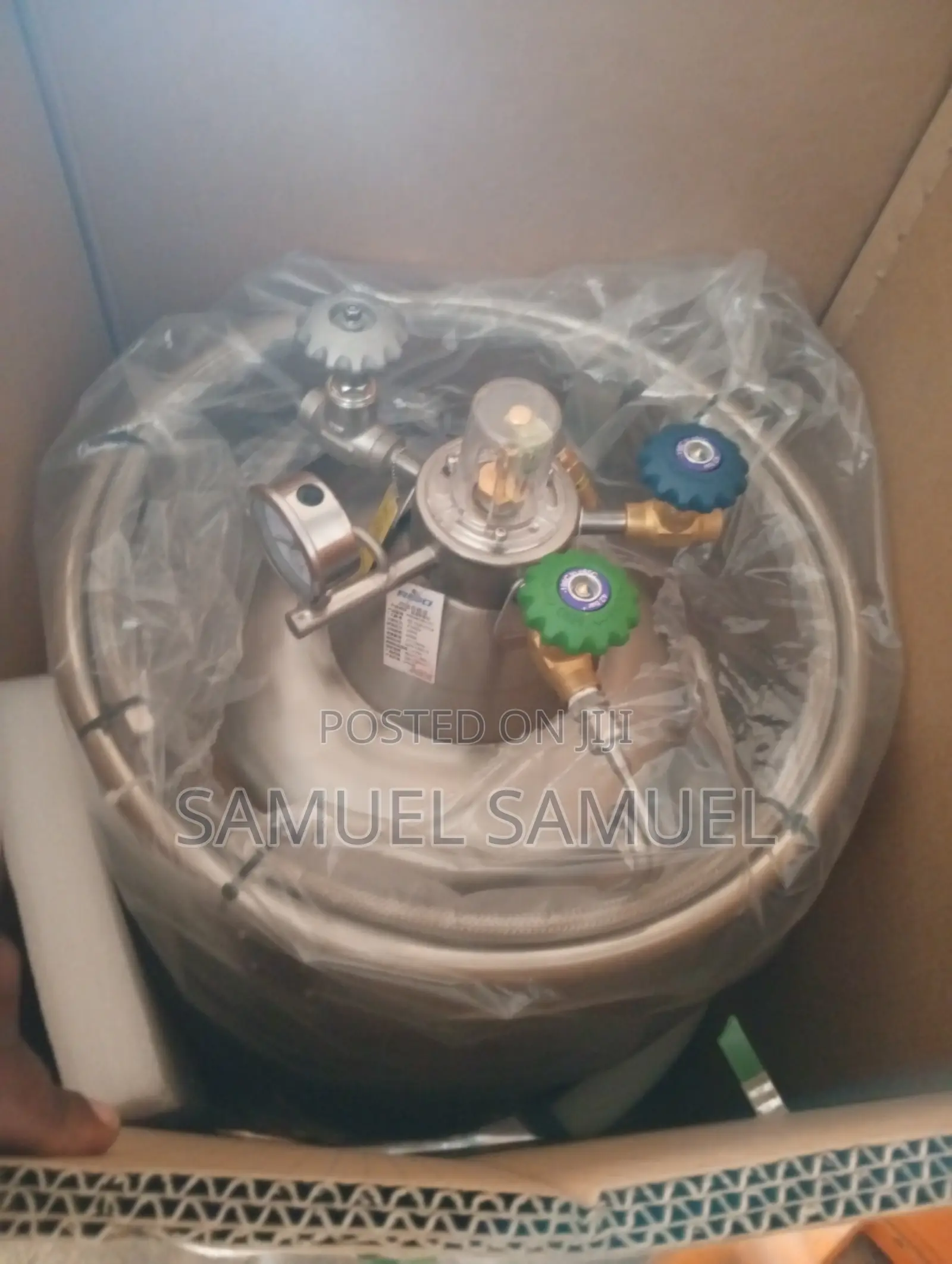 Self Pressurized Liquid Nitrogen Storage and Supply Tank