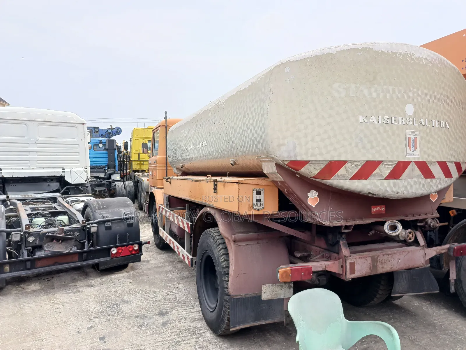 Foreign Used Mercedes Benz Tanker Truck Available for Sale