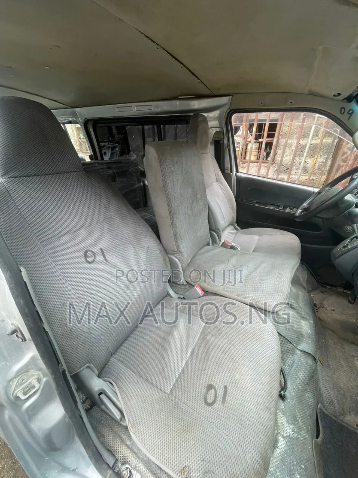 Toyota HiAce 2009 Silver