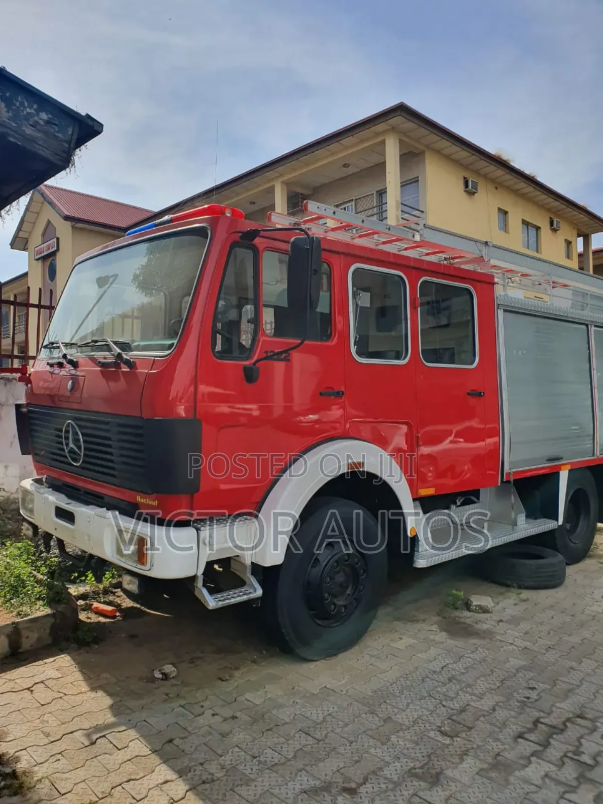 Fire Fighting Mercedes Benzs Truck