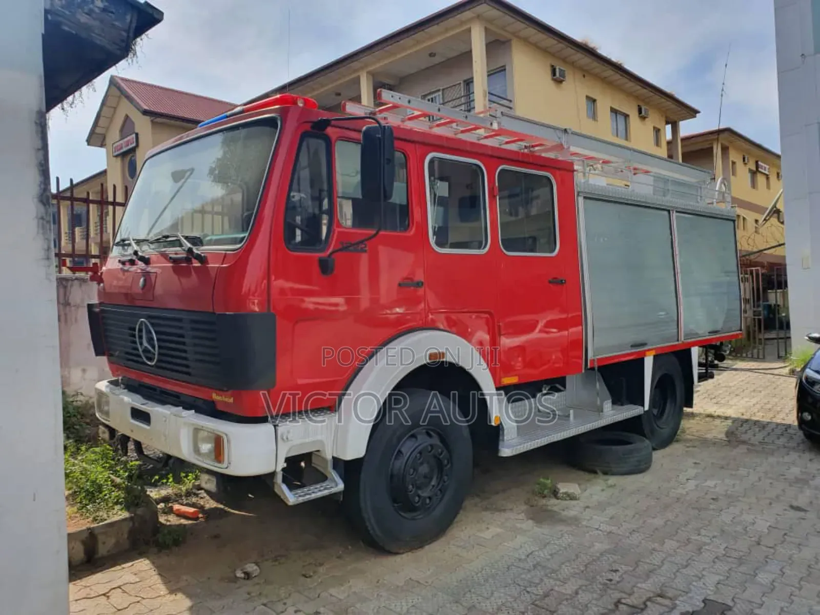 Fire Fighting Mercedes Benzs Truck