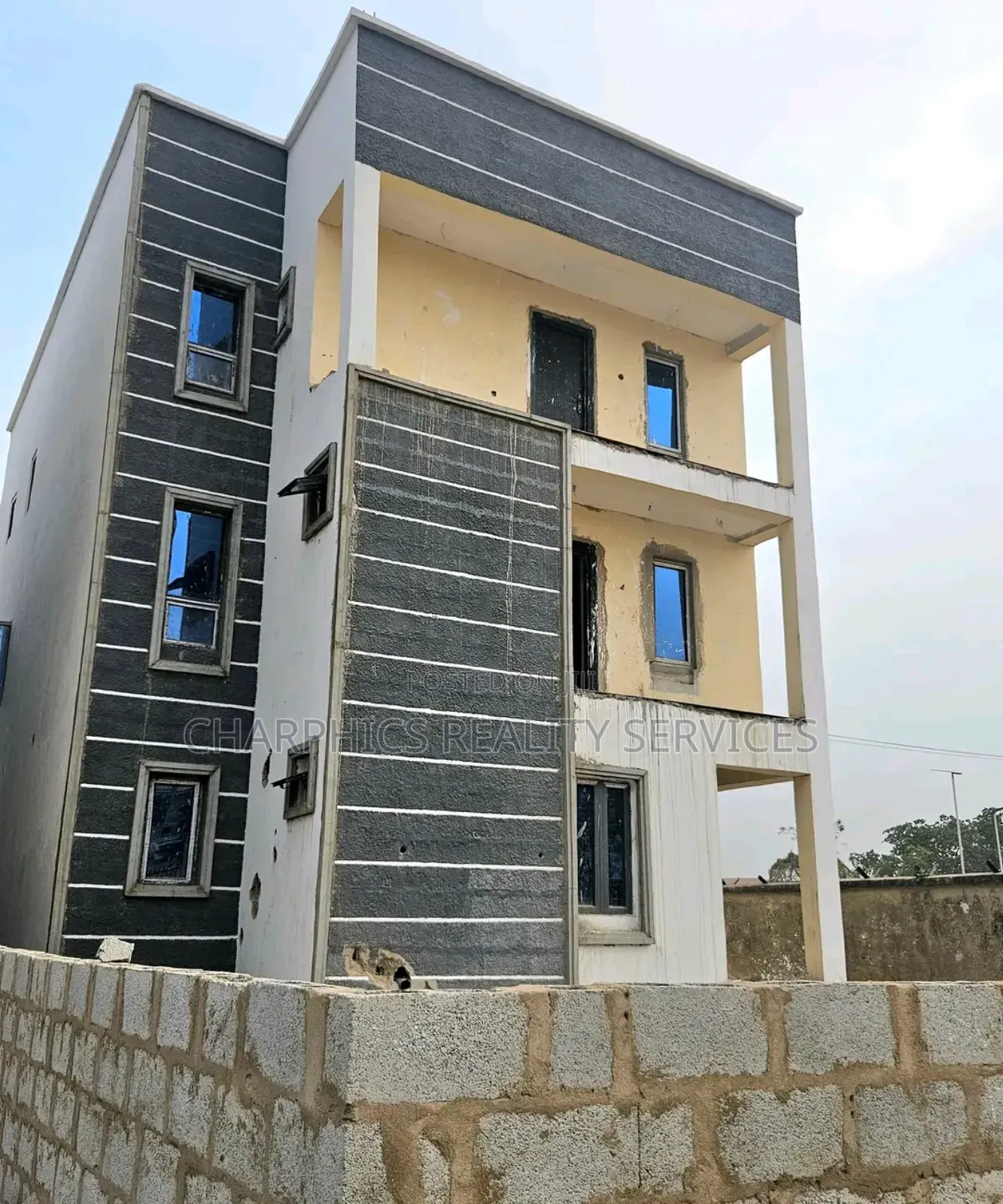 5bdrm Duplex in Gudu for sale