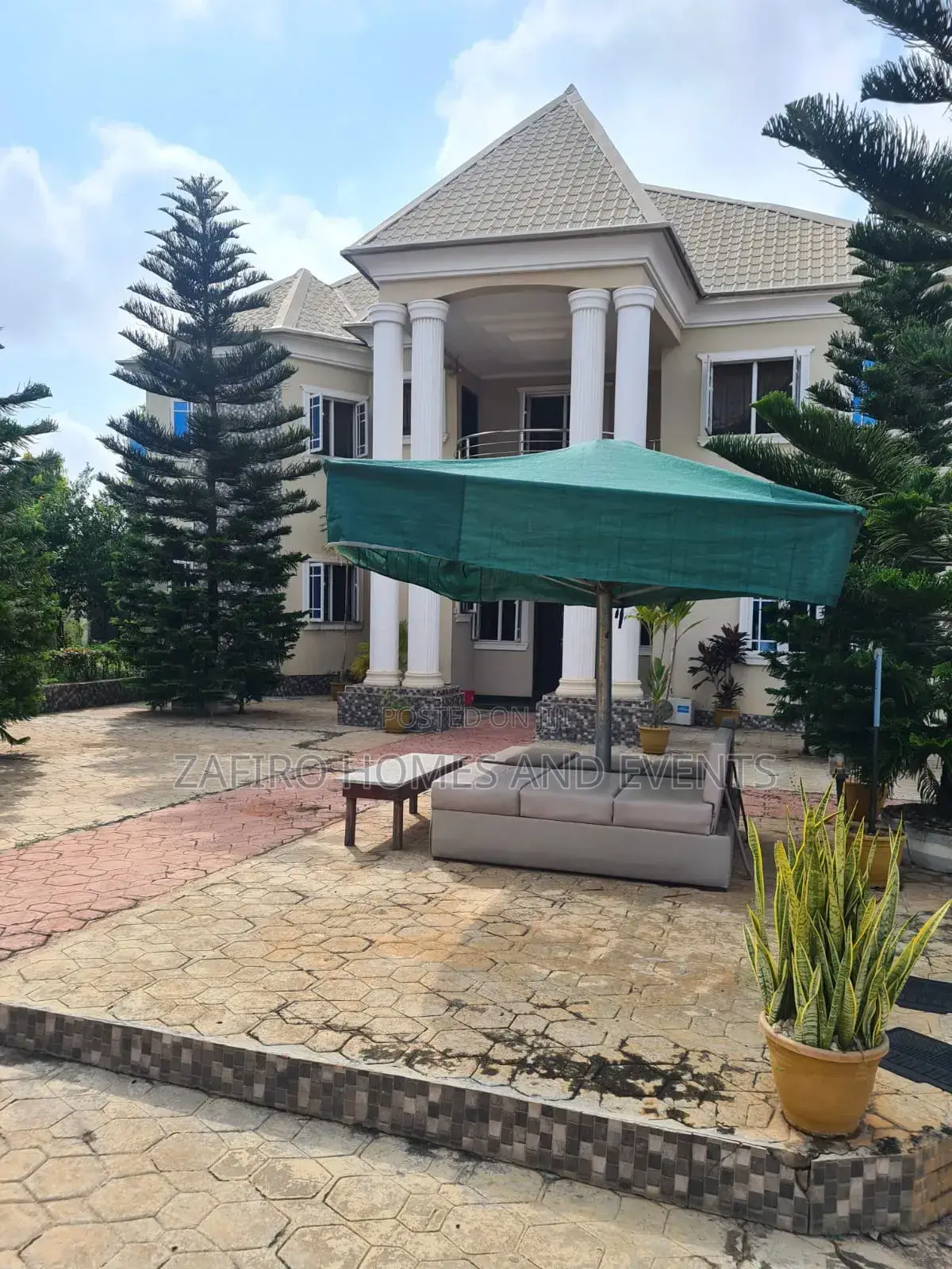 5bdrm Duplex in Adetokun Street Aft for sale
