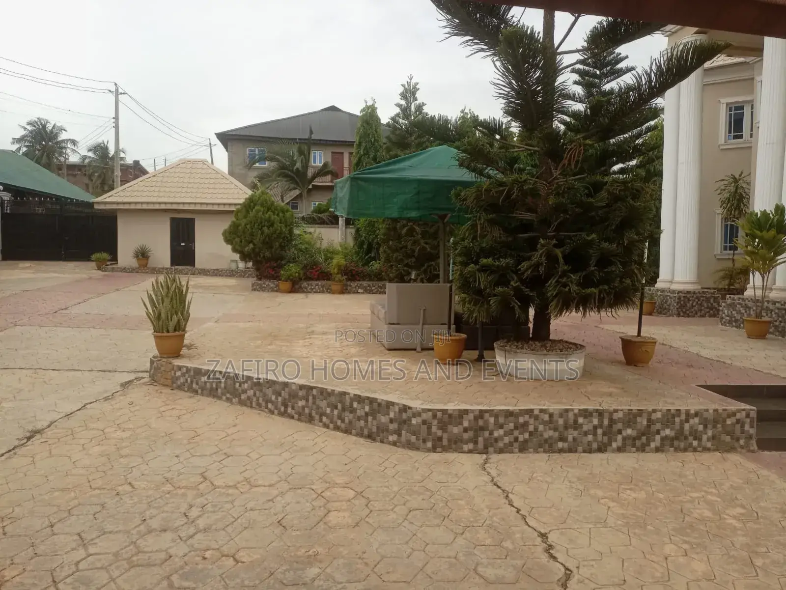 5bdrm Duplex in Adetokun Street Aft for sale