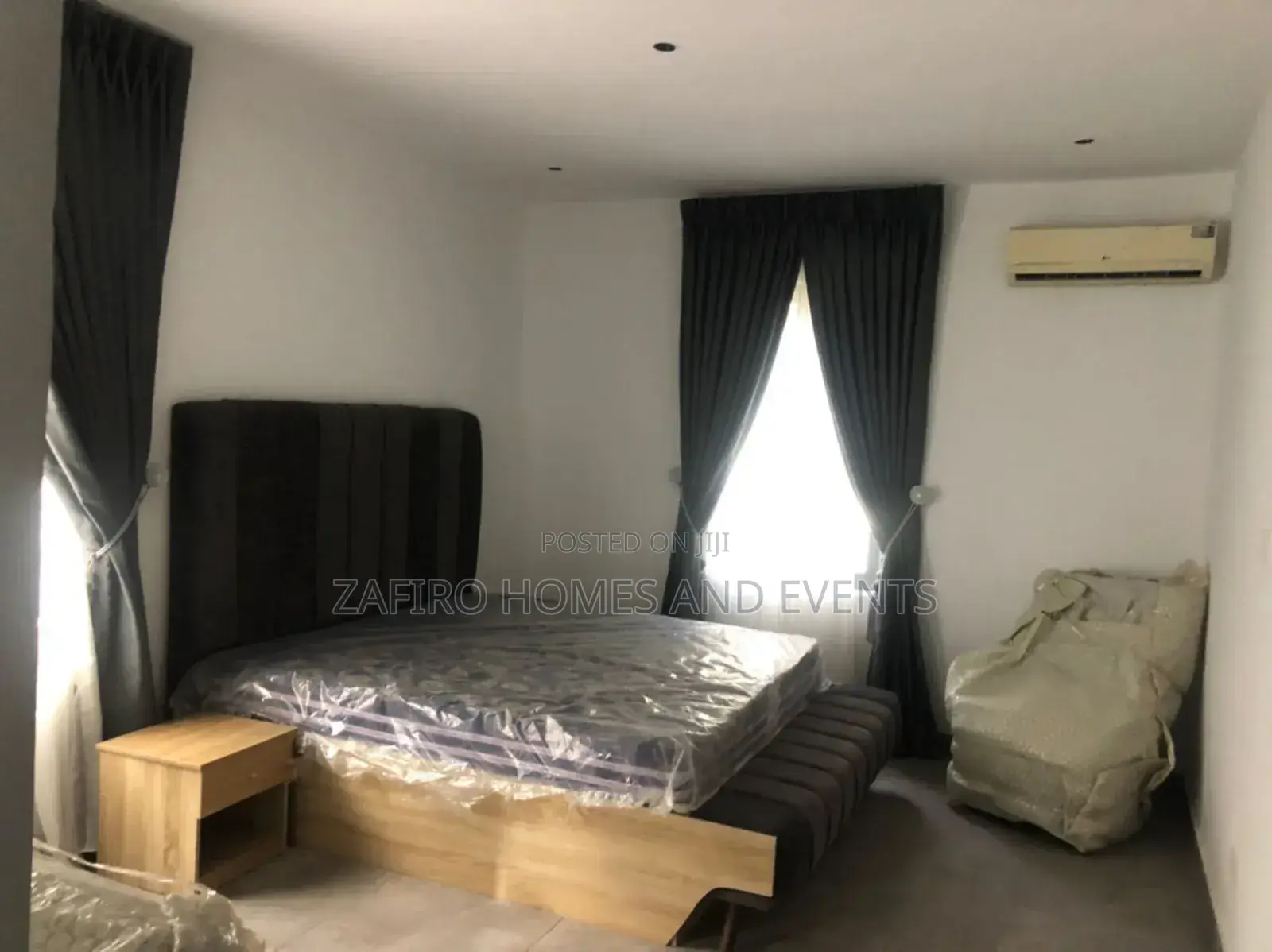 Furnished 4bdrm Duplex in Jericho Gra for sale
