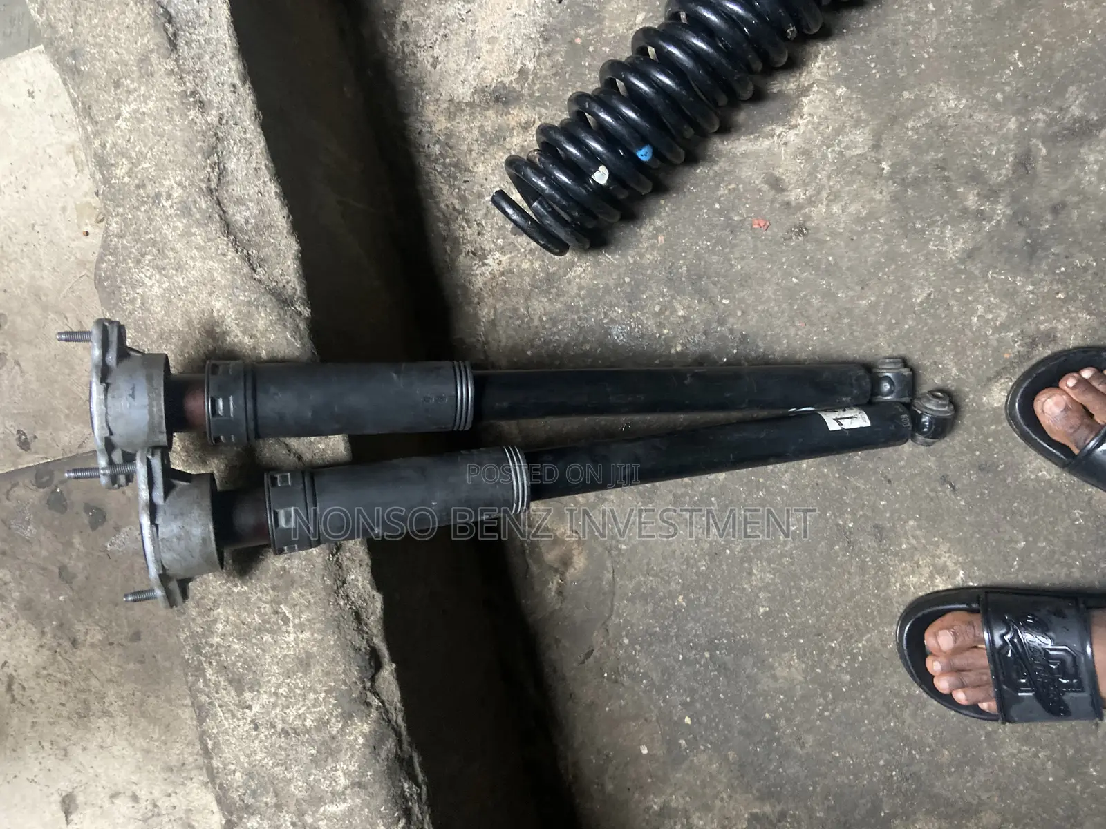 Back Shocks Glk 350