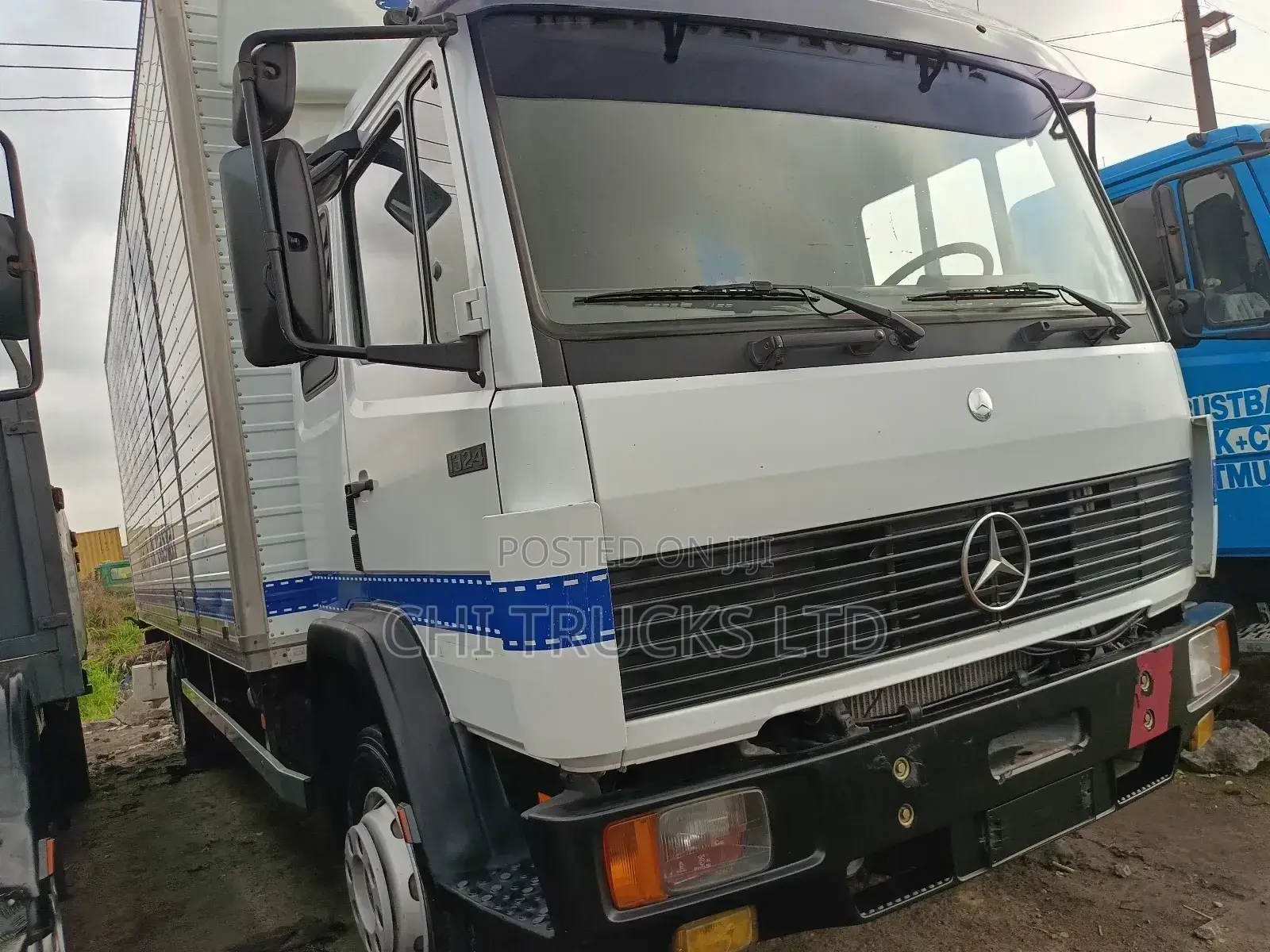 Mercedes-Benz 2000 White