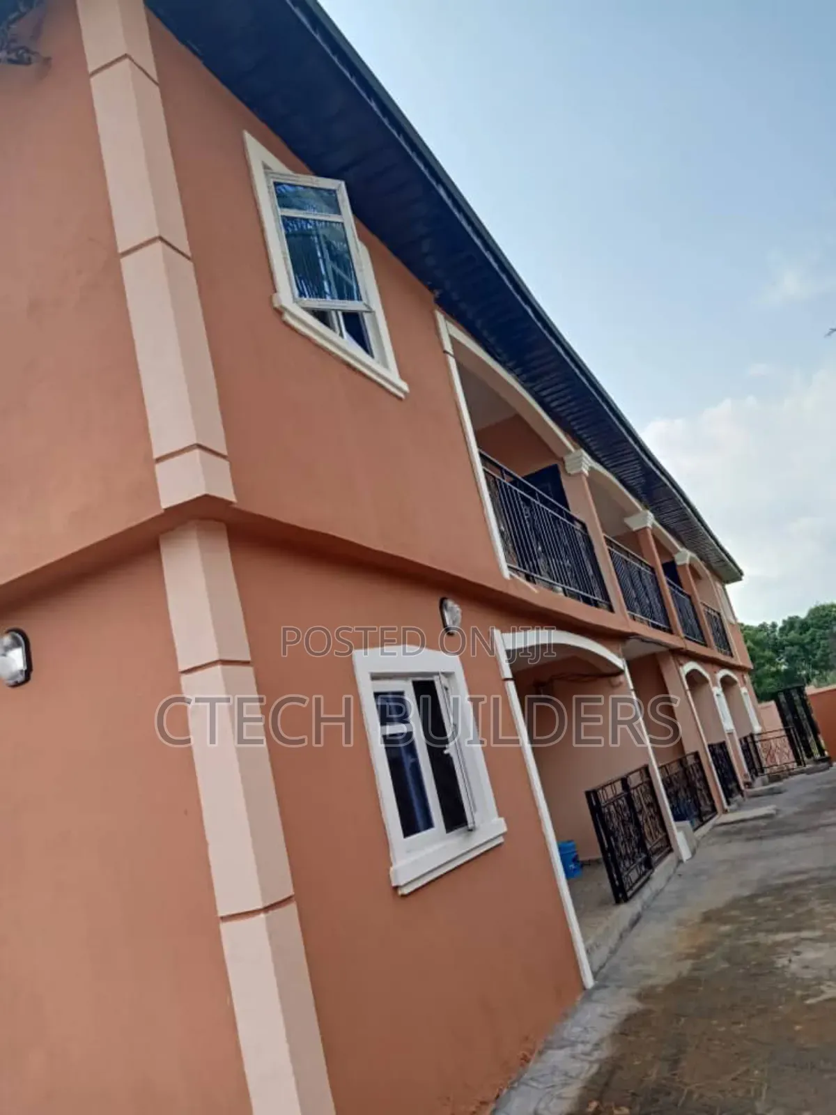 3bdrm Block of Flats in Benin City for sale