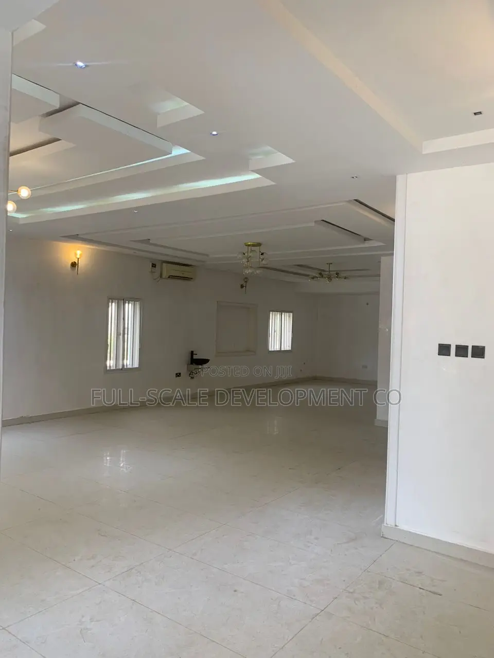 5bdrm House in 5-Bedroom Fully, Life Camp for sale