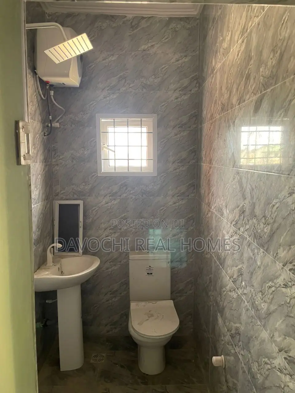 3bdrm Apartment in Ogombo, Ajah for rent