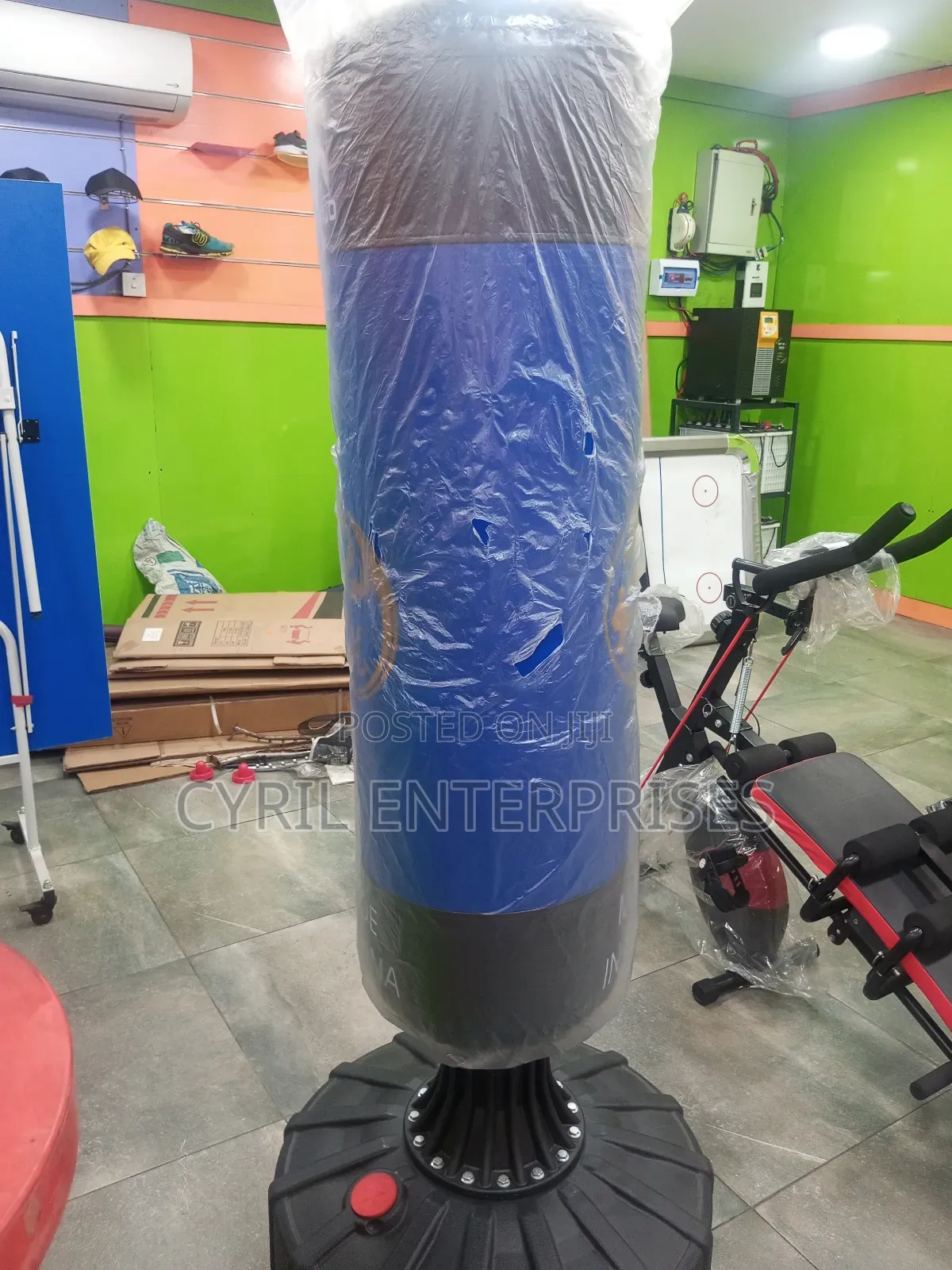 Boxing Stand With Base
