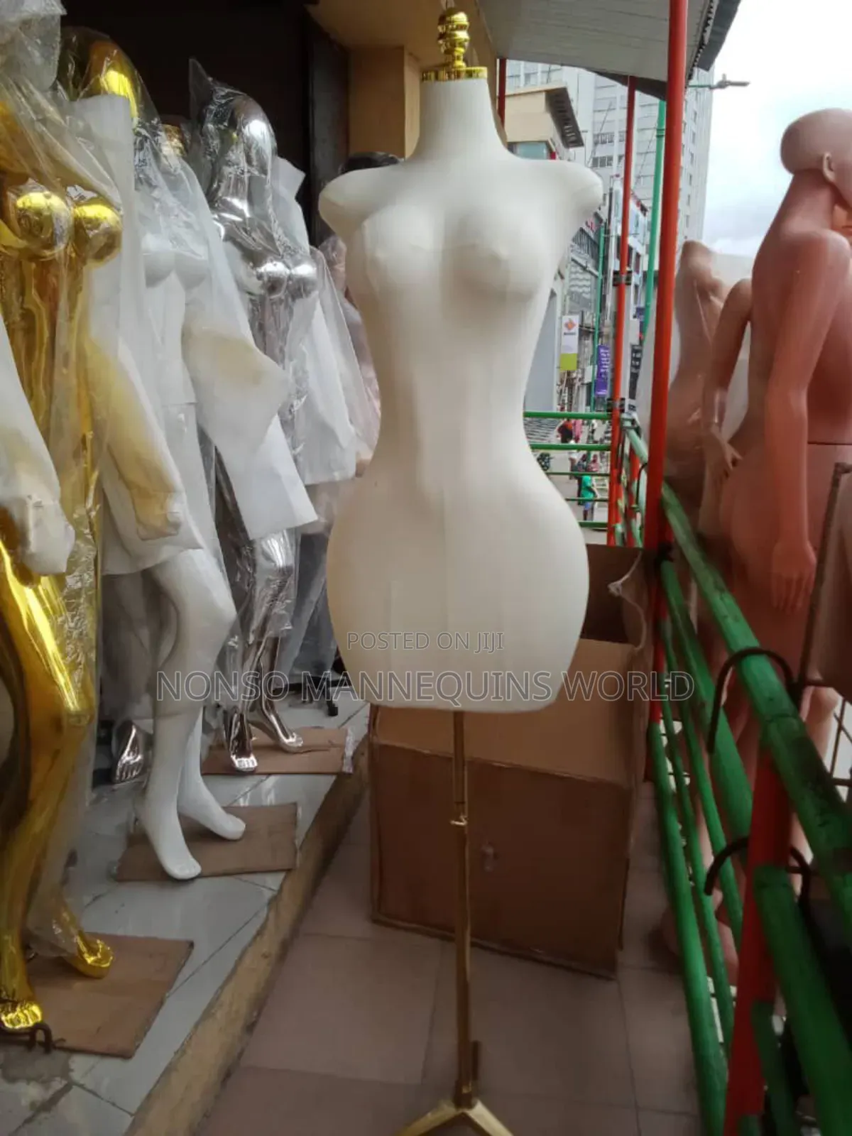Fully Pinnable Size 12 Body Form