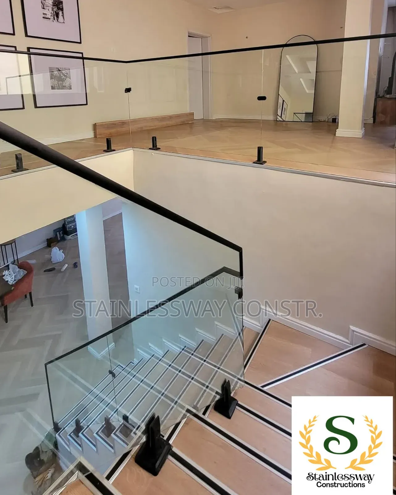 Unparalleled Style Glass Staircase Railing