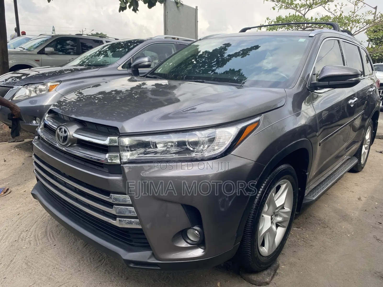 Toyota Highlander 2019 Gray