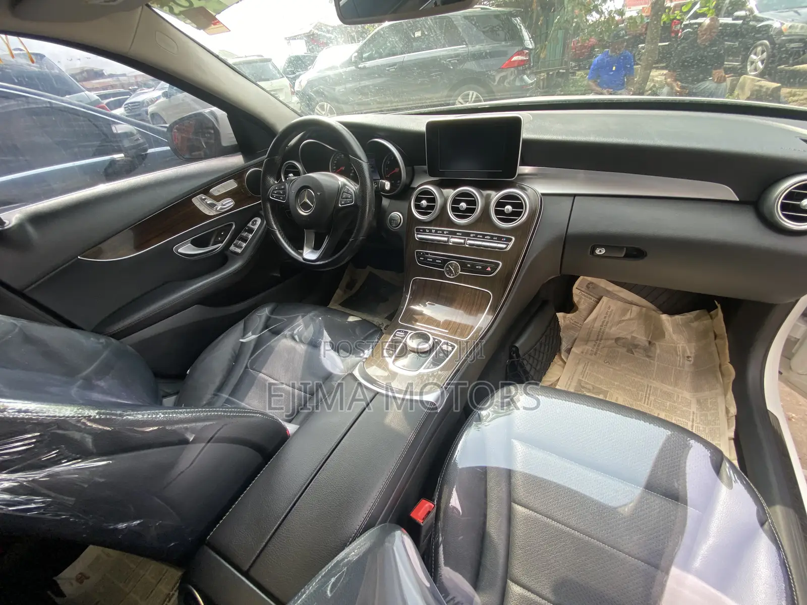 Mercedes-Benz C300 2017 White