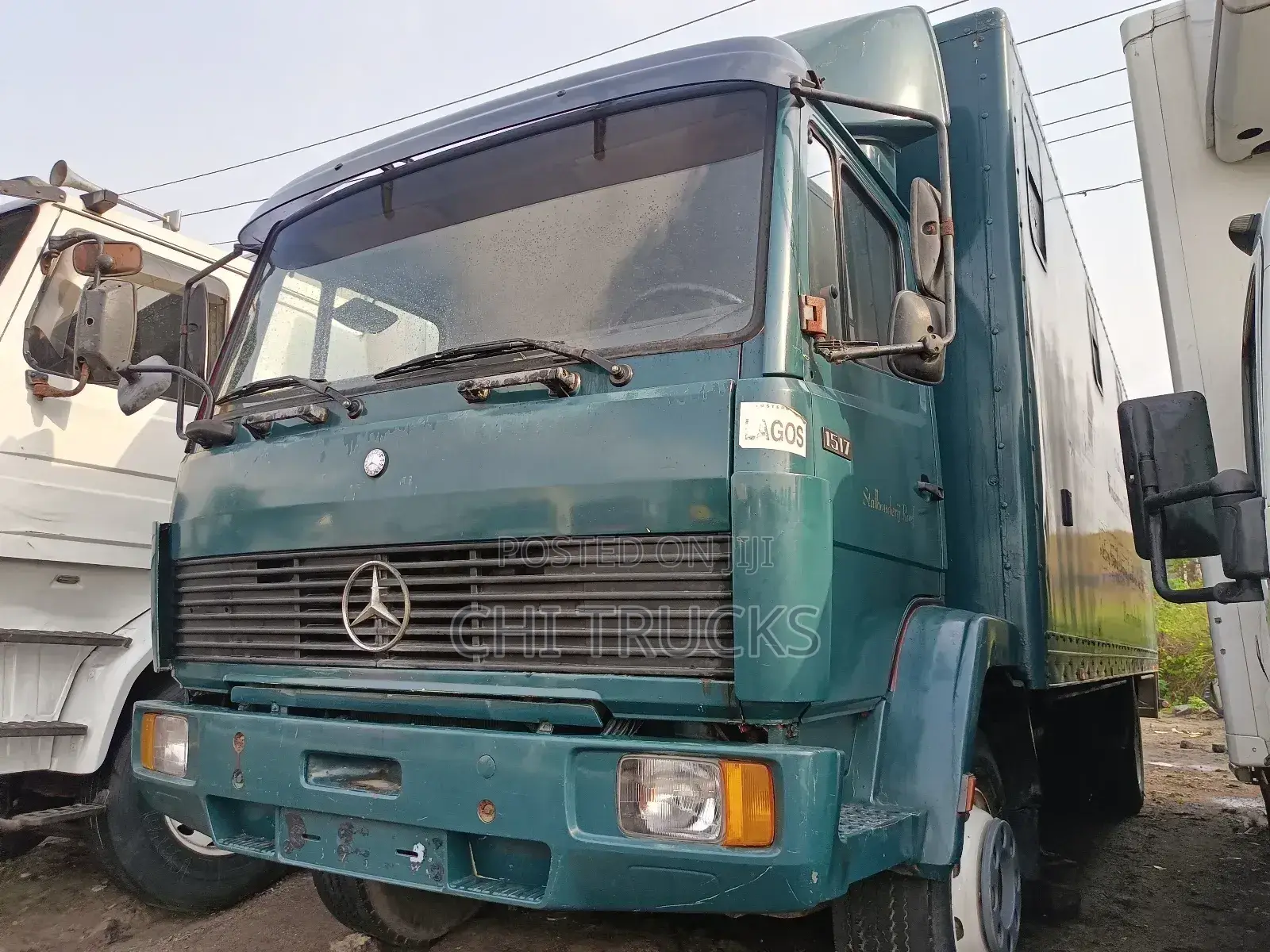 1517 Mercedes Benz Container Truck