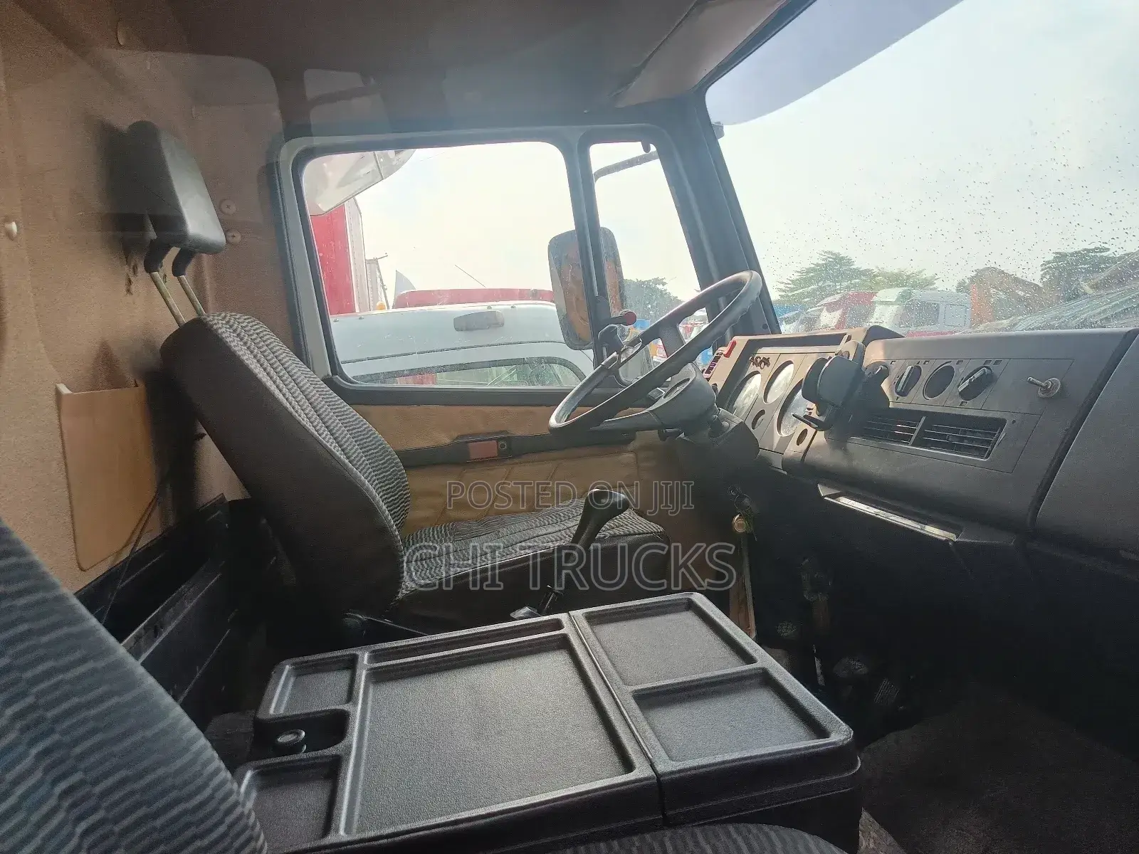 1517 Mercedes Benz Container Truck