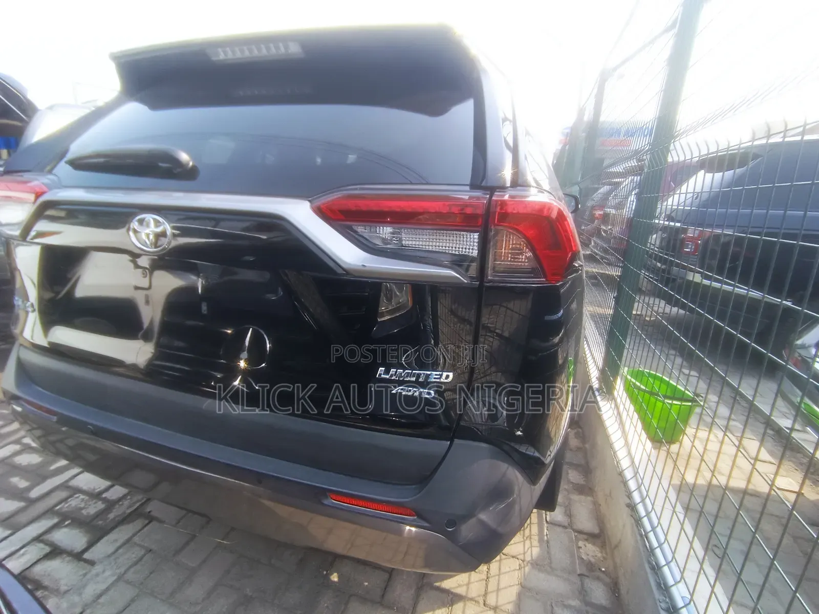 Toyota RAV4 XLE AWD 2019 Black