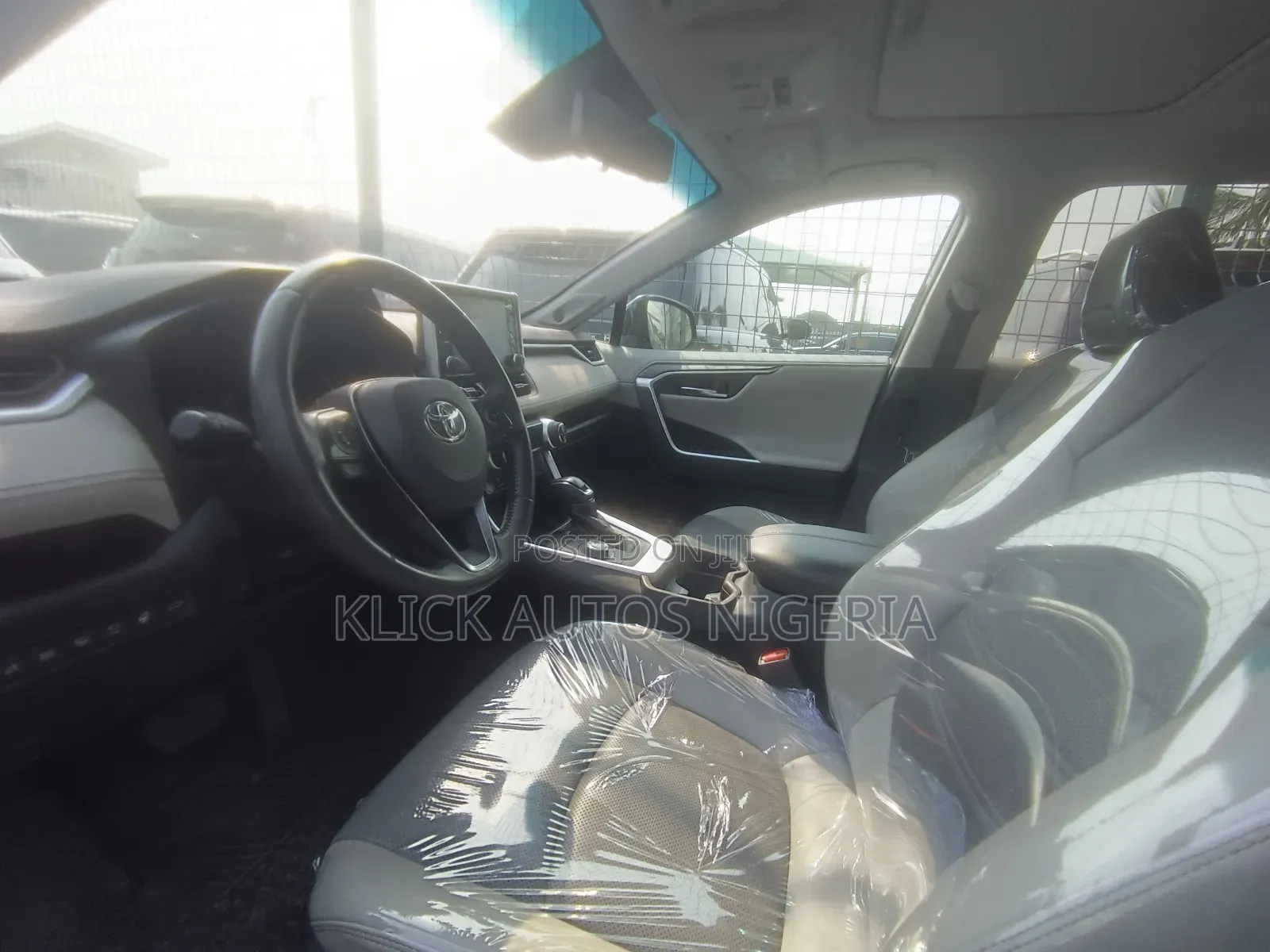Toyota RAV4 XLE AWD 2019 Black