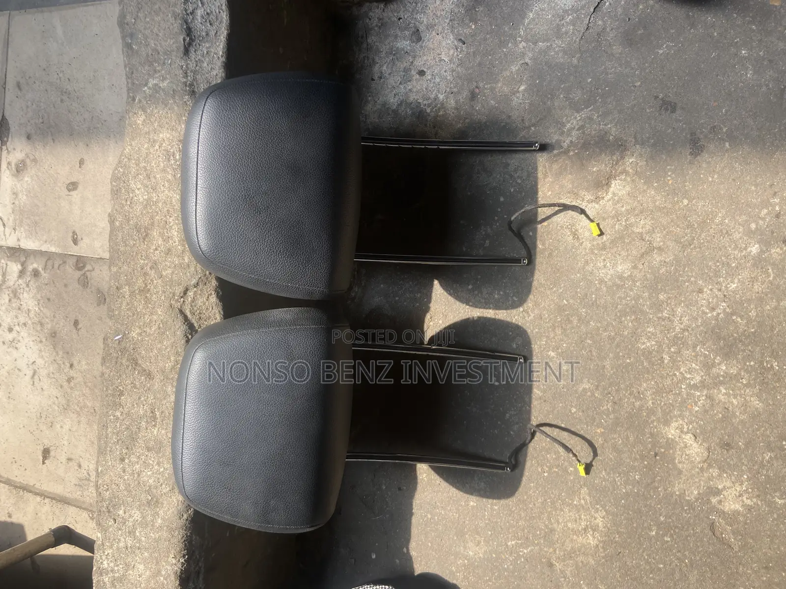Front Seat Headrest for C300 (W204)