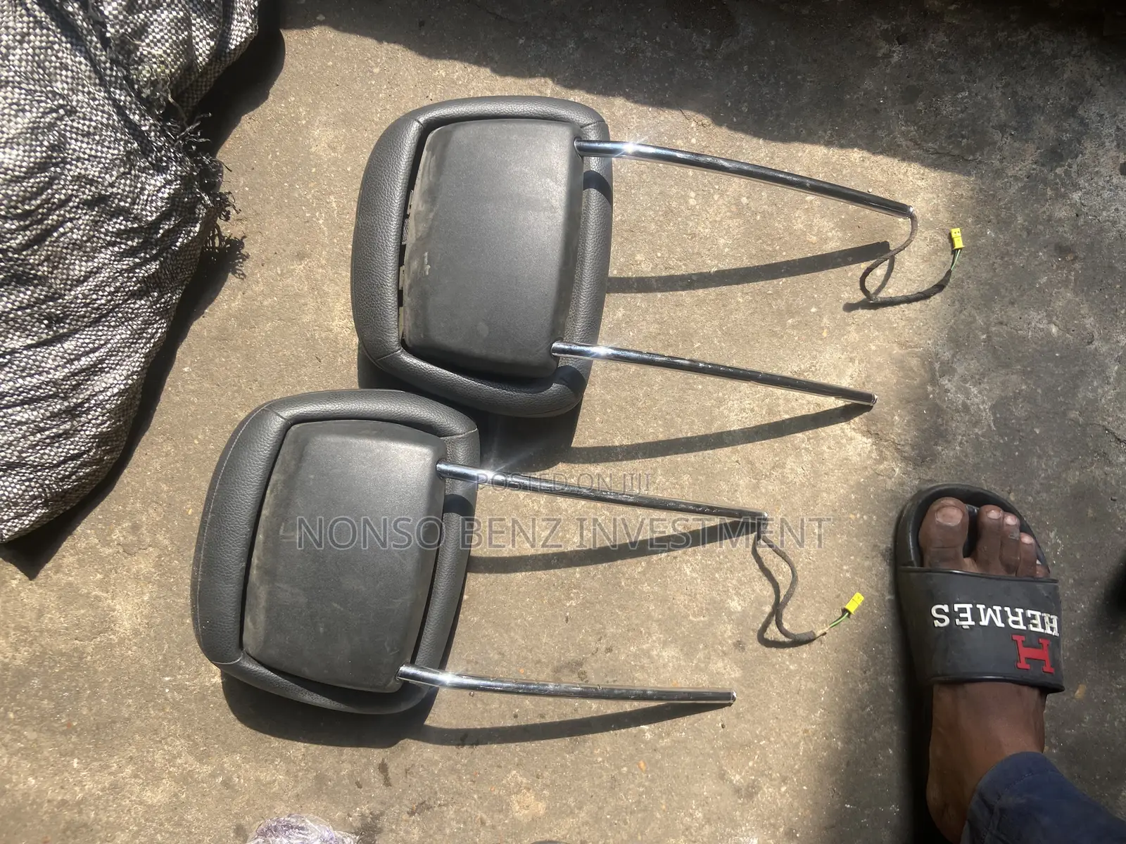 Front Seat Headrest for C300 (W204)
