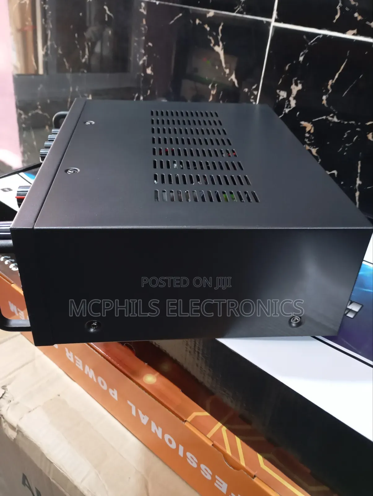 Pleco  Digital Karaoke Powered Amplifier