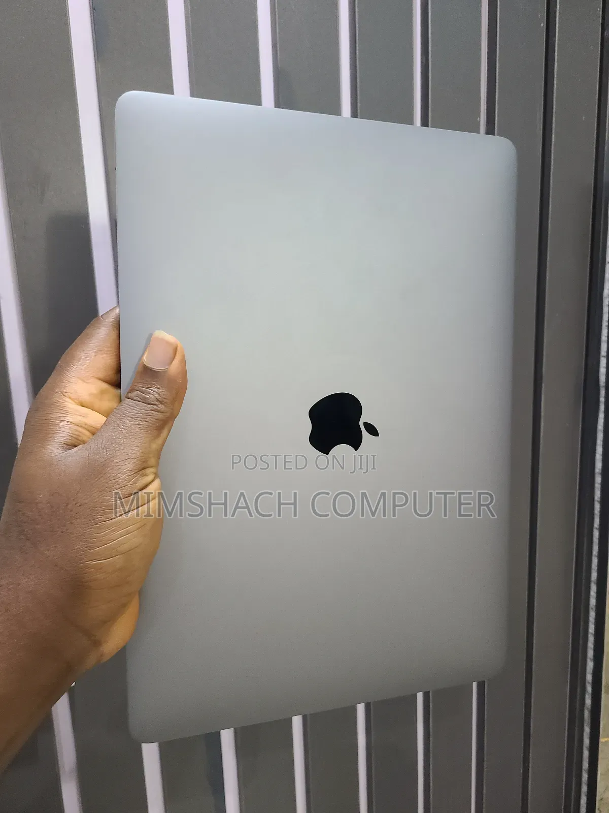 Laptop Apple MacBook 2020 8GB Apple M1 SSD 256GB