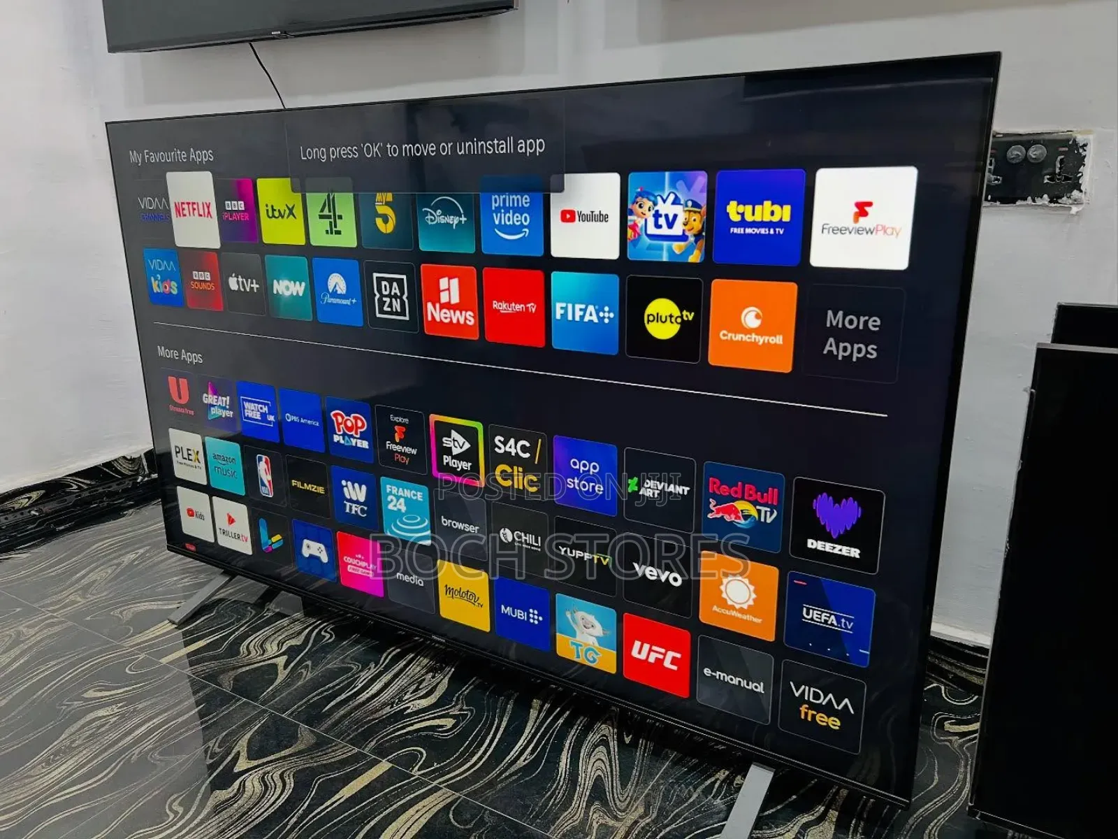 Hisense 65inches Smart Tv With Airplay and Bluetooth