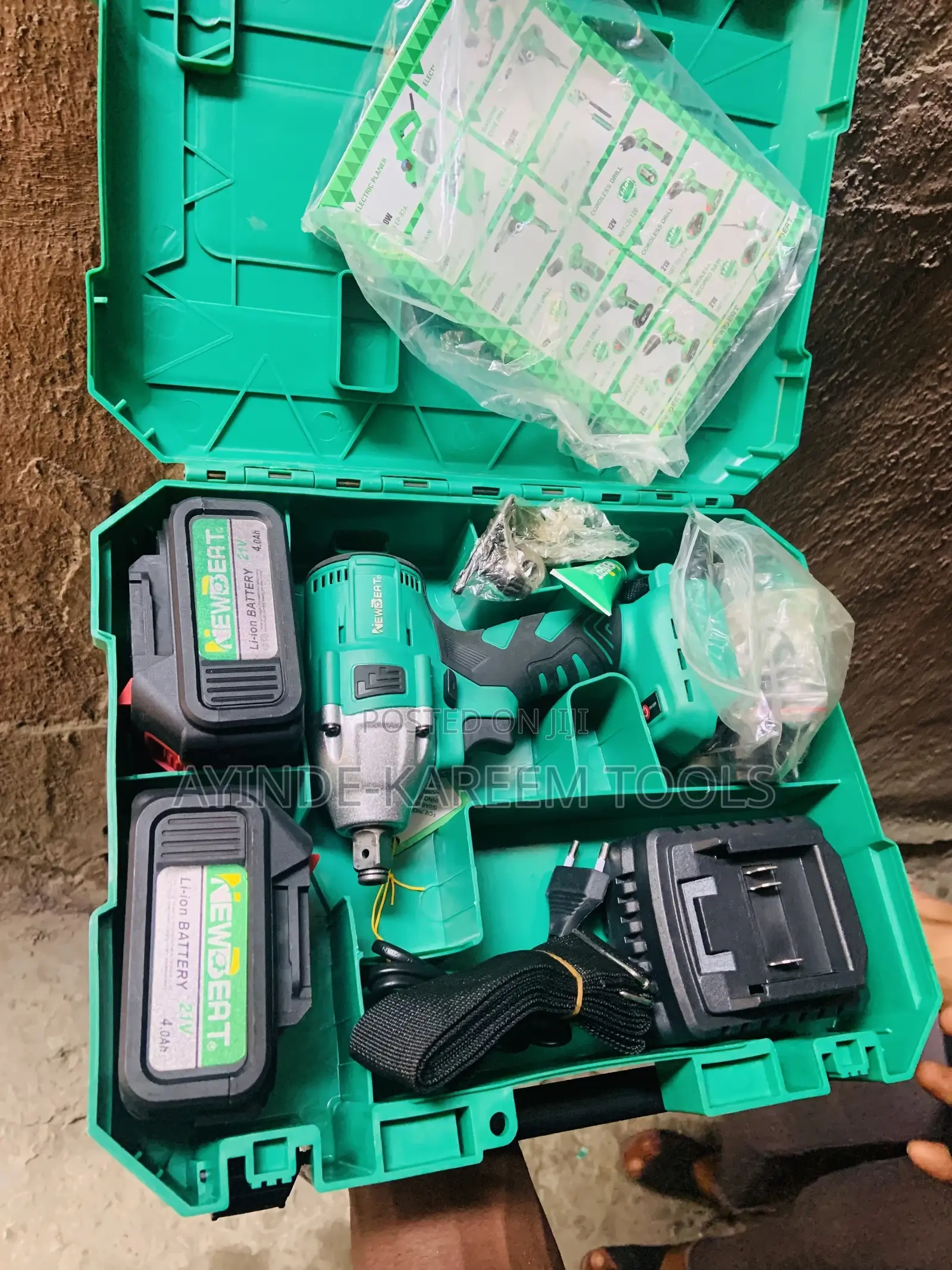 Cordless Brushless Impact Wrench Kit Set