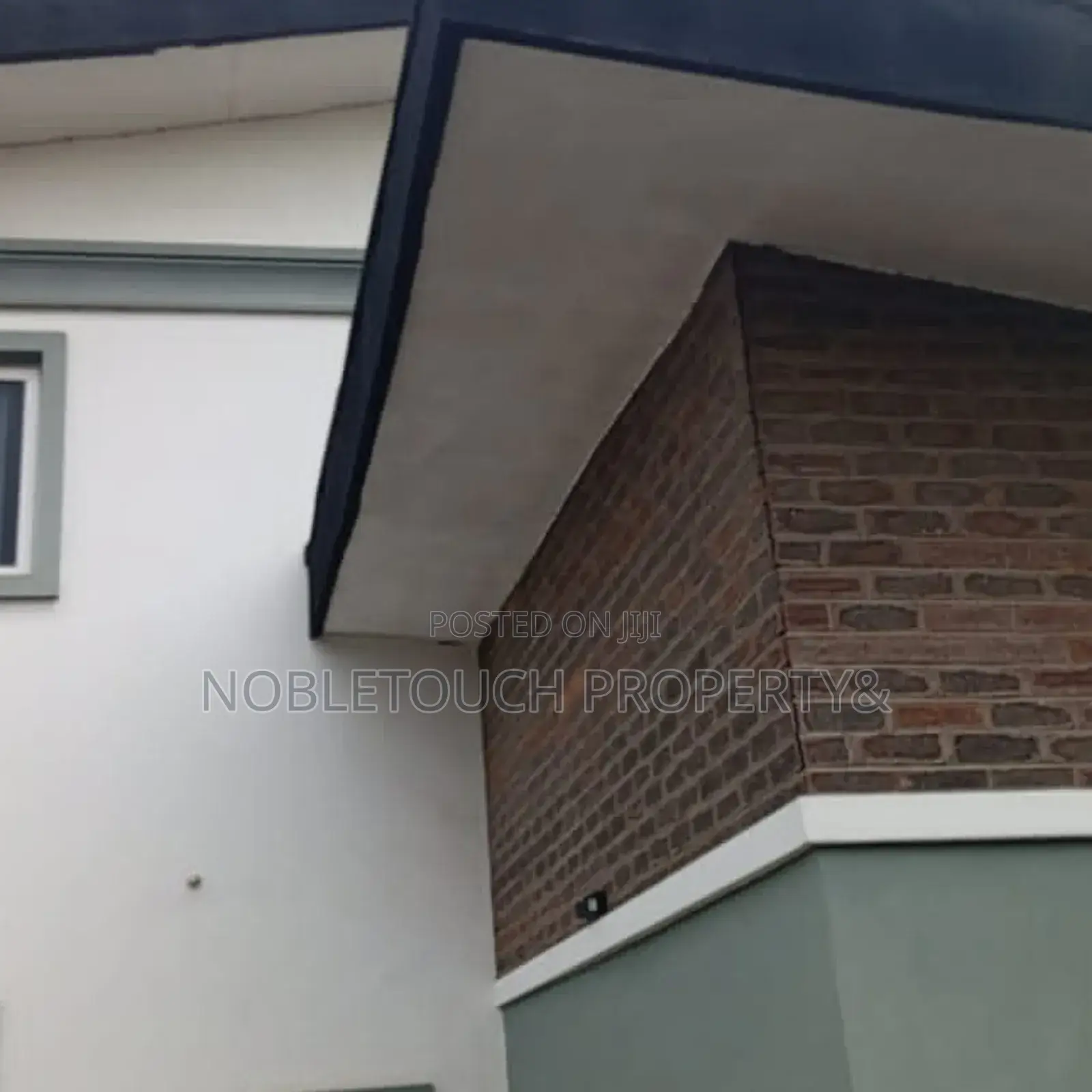 5bdrm Duplex in Adewale Kuku Street, for sale