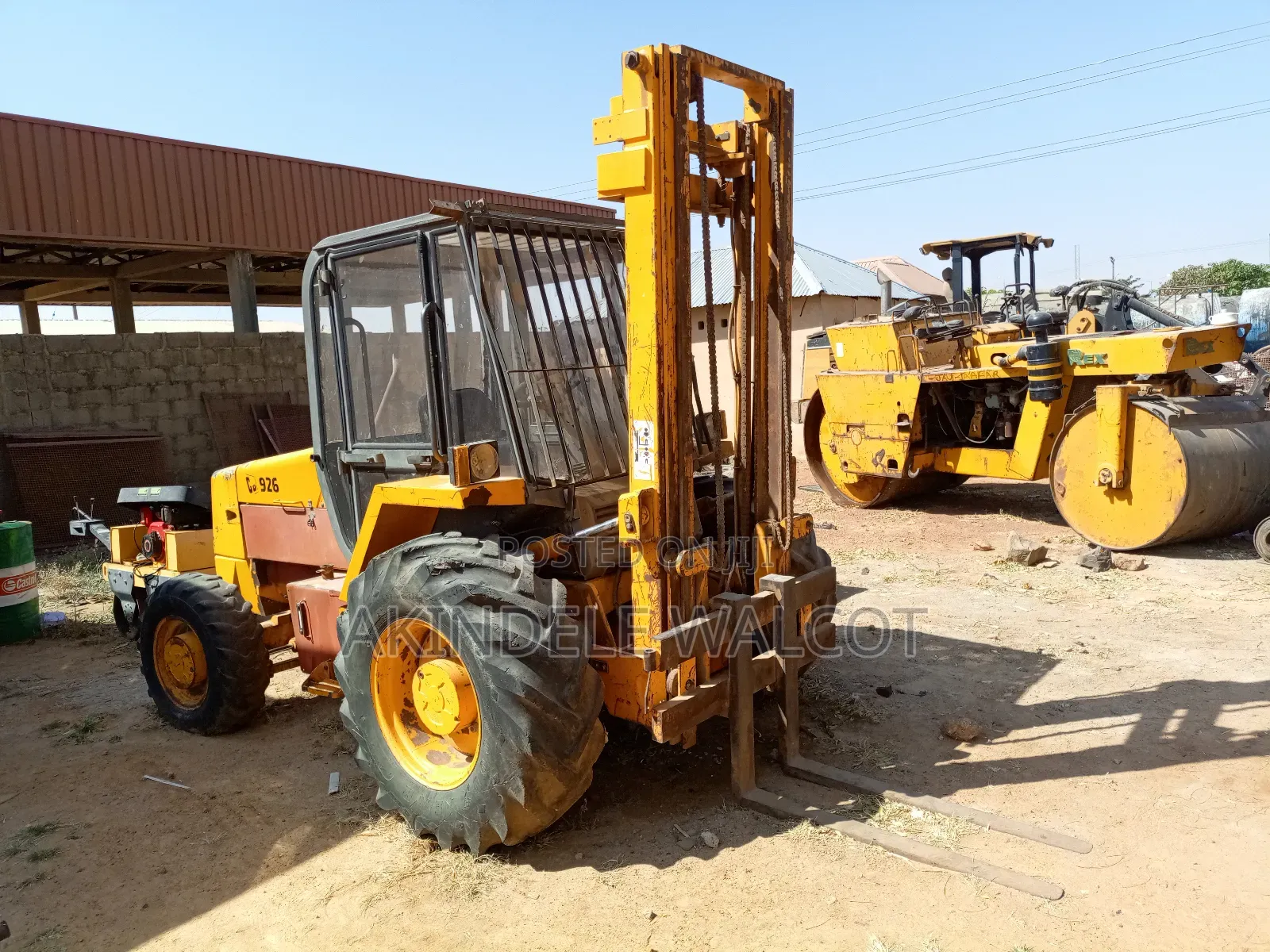 J. C. B Forklift 12 Tons
