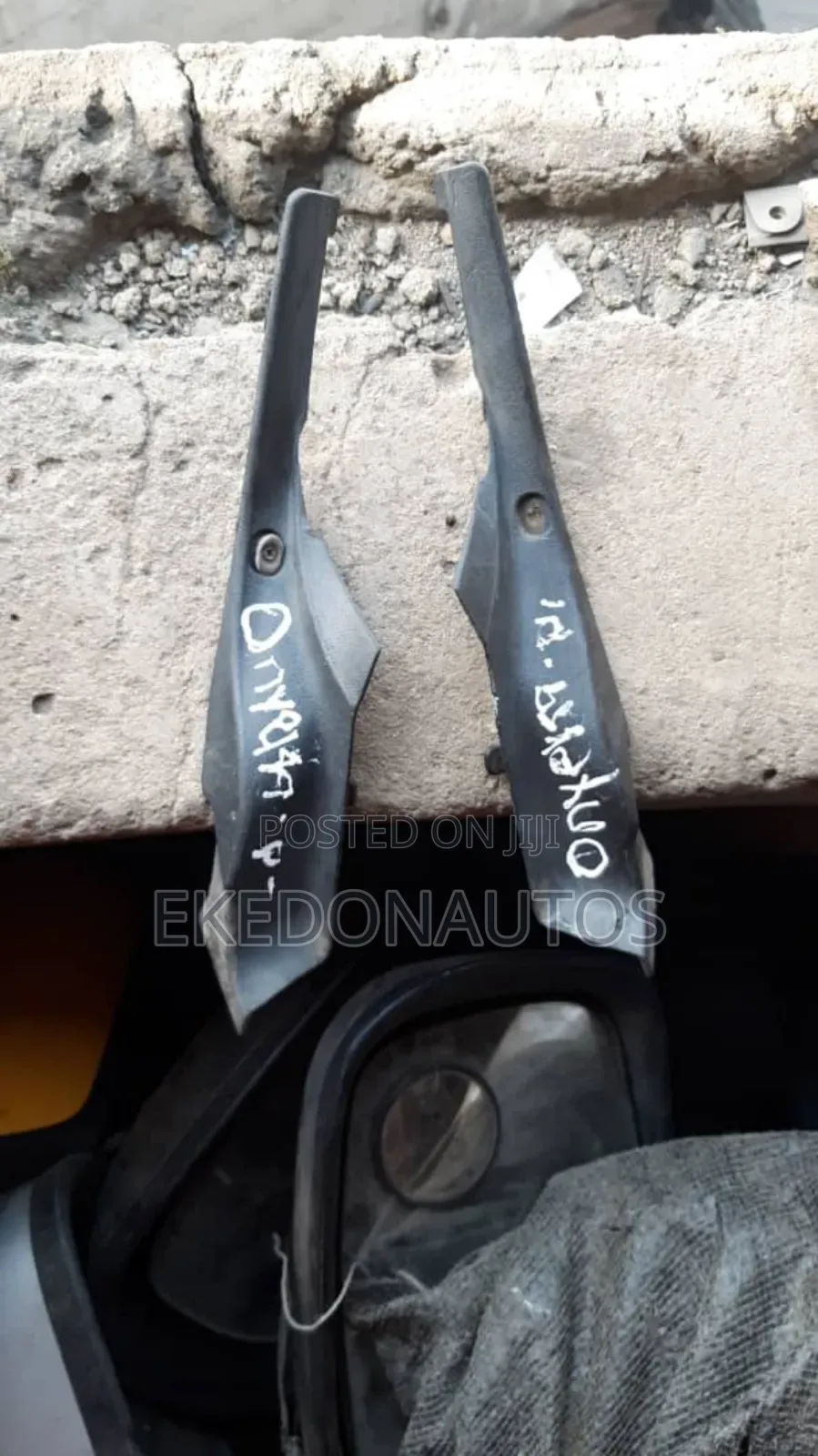 Front Windscreen Chrome Mazda Cx7 2009 Model