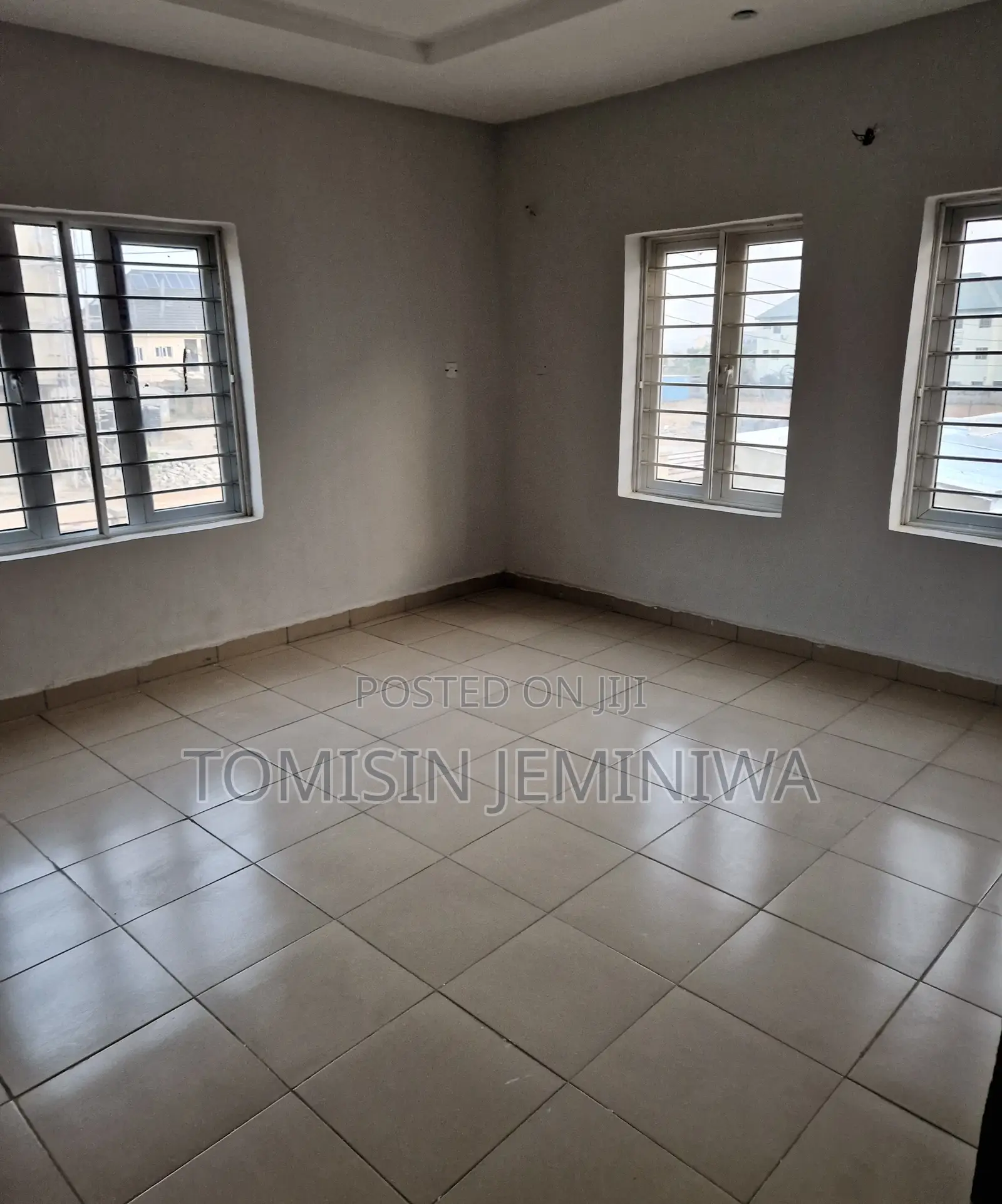 Furnished 3bdrm Block of Flats in Pacific Estate, Kubwa for sale