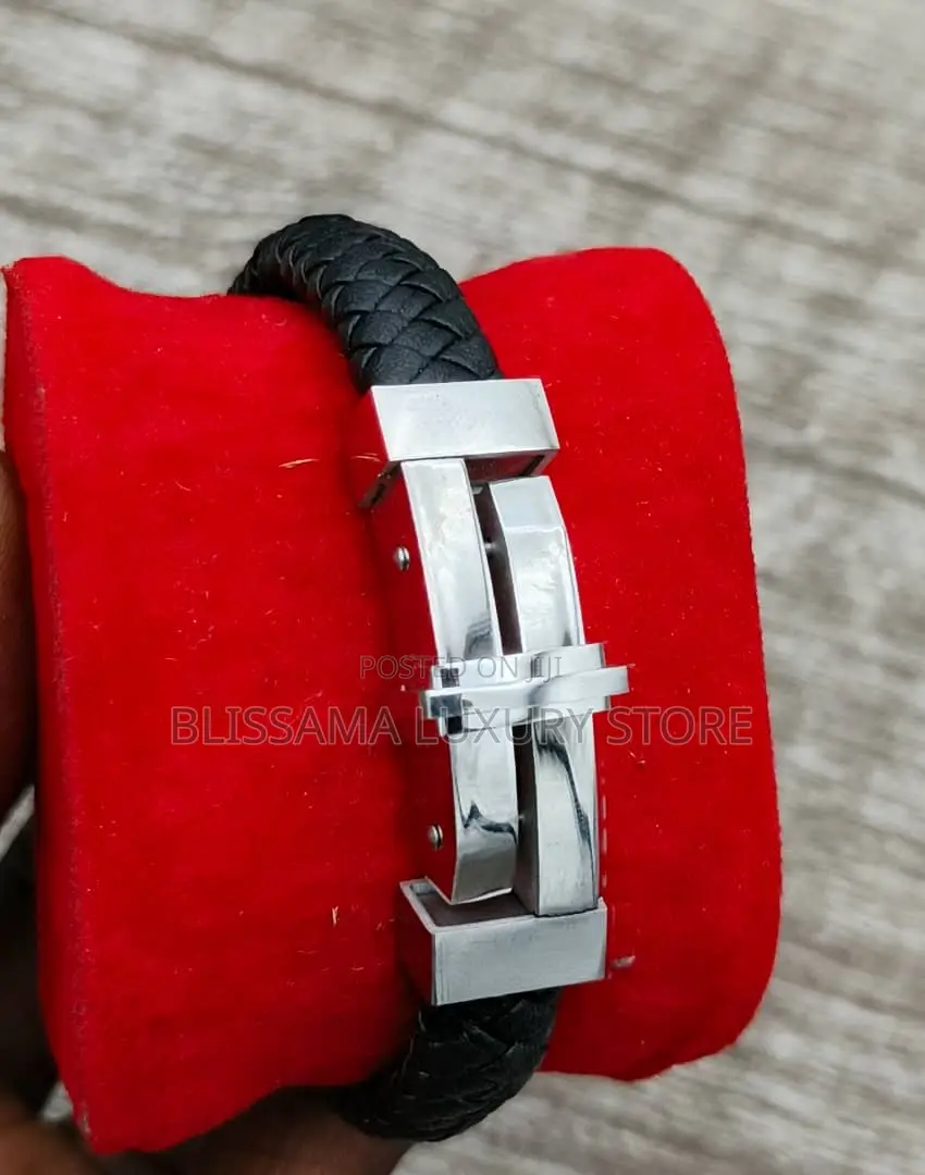 Quality Pure Leather Hand Bracelet