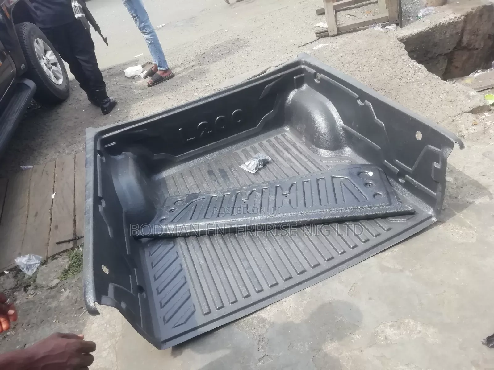 Inner Bucket Rubber for Mitsubishi L200. =+-84. "